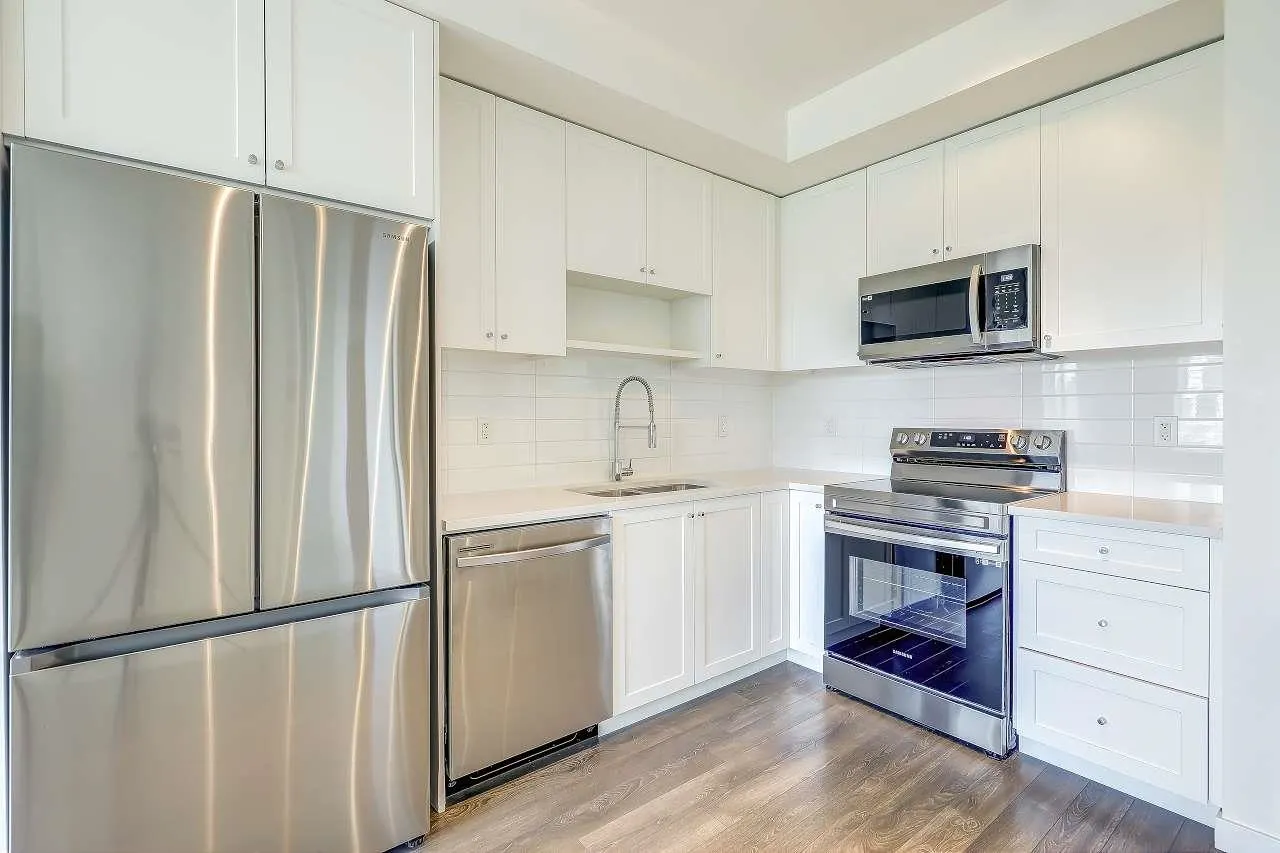 15825 85 Ave Avenue #215