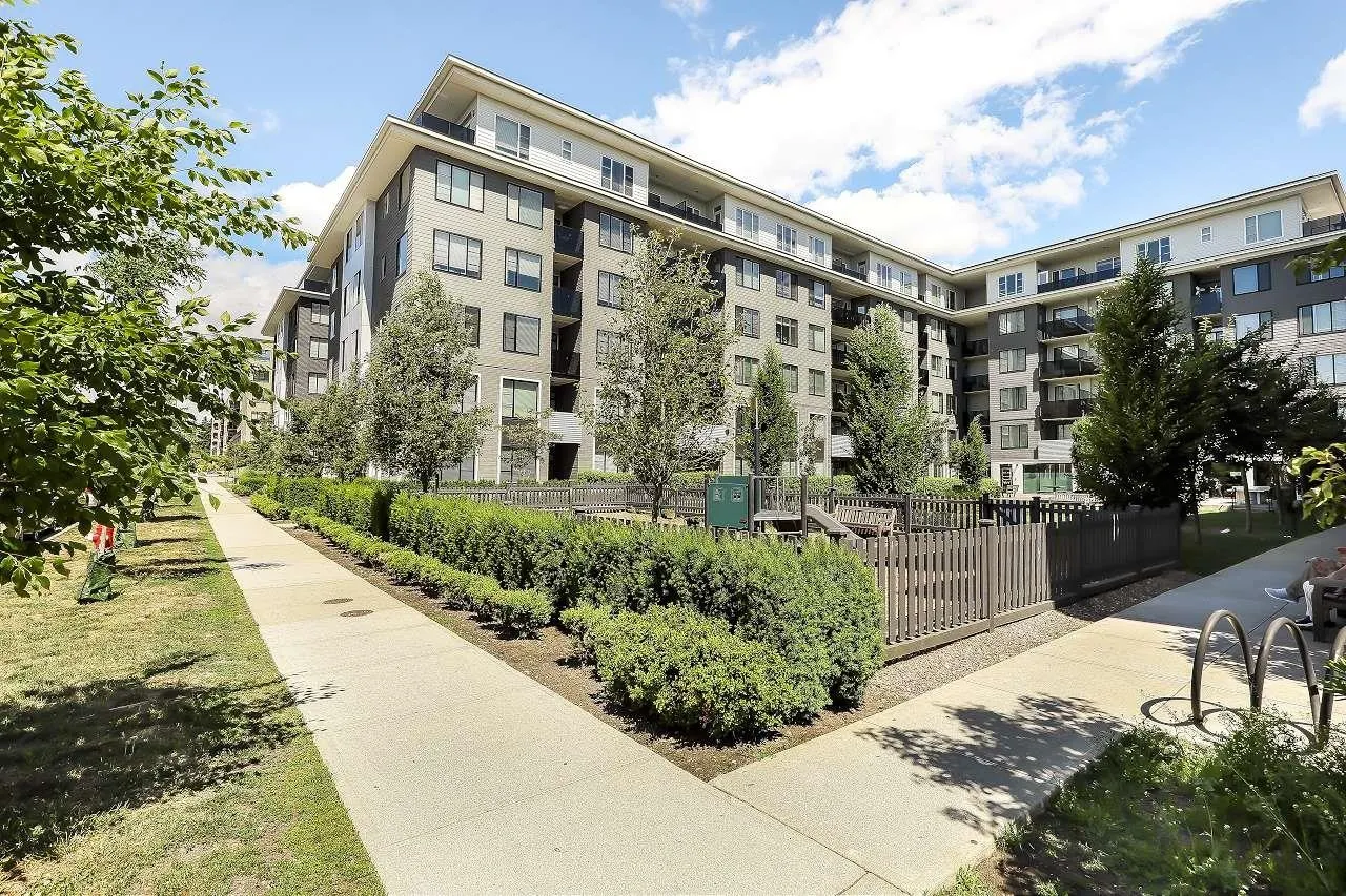 15825 85 Ave Avenue #215