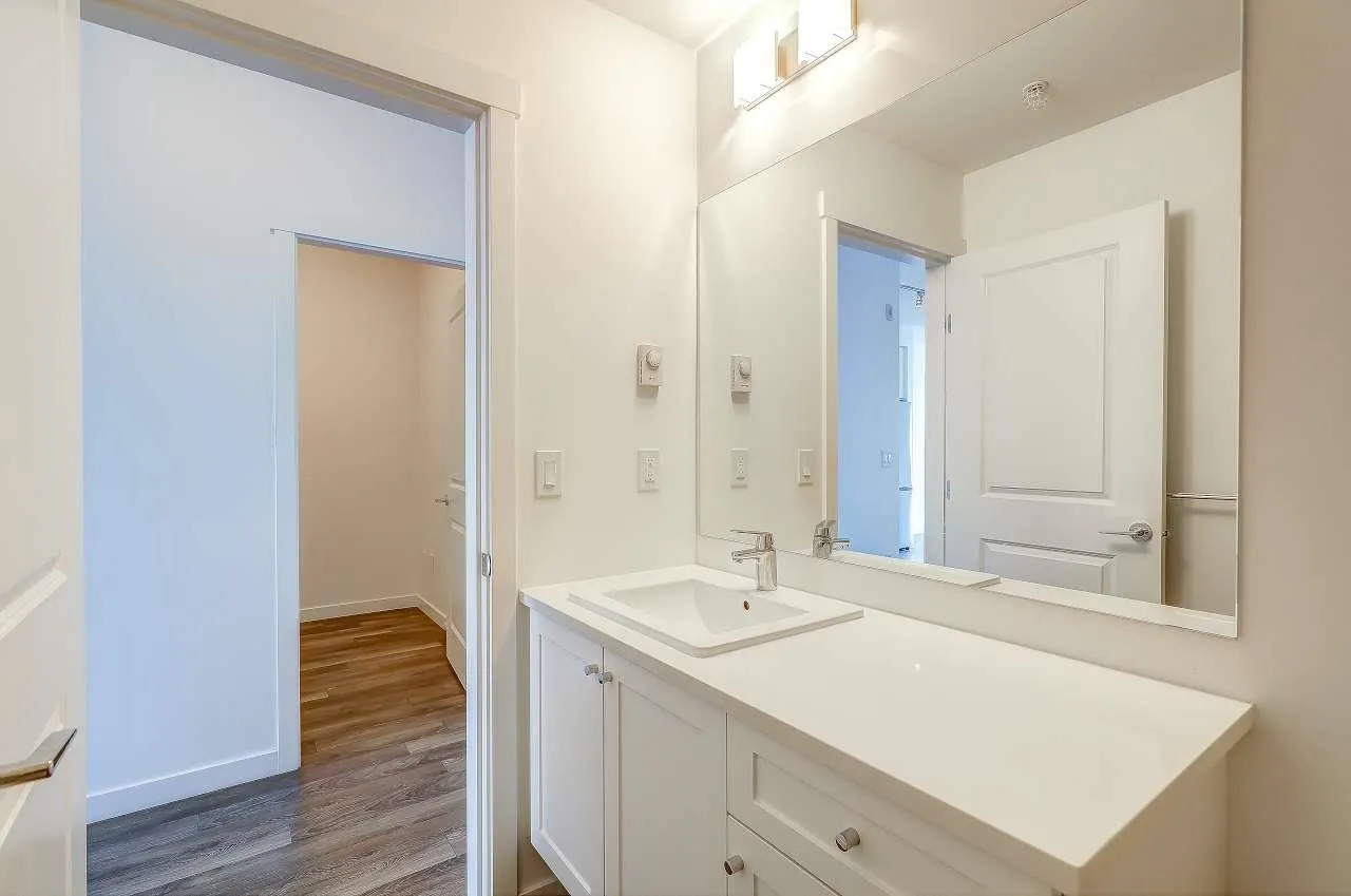 15825 85 Ave Avenue #215