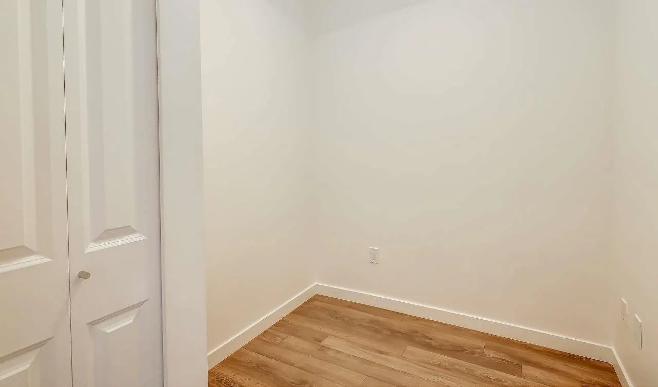15825 85 Ave Avenue #215