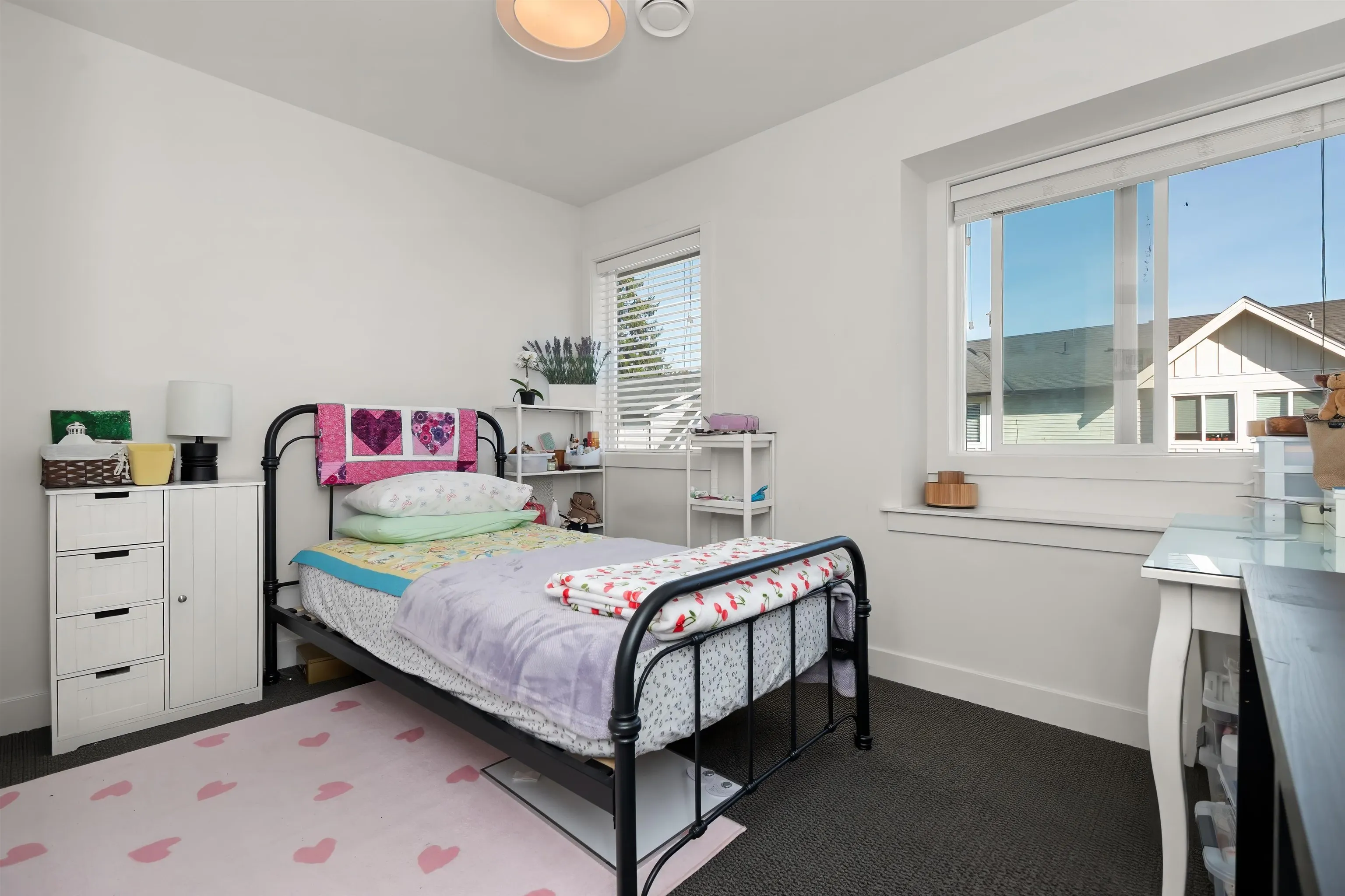 45455 Spadina Avenue #6