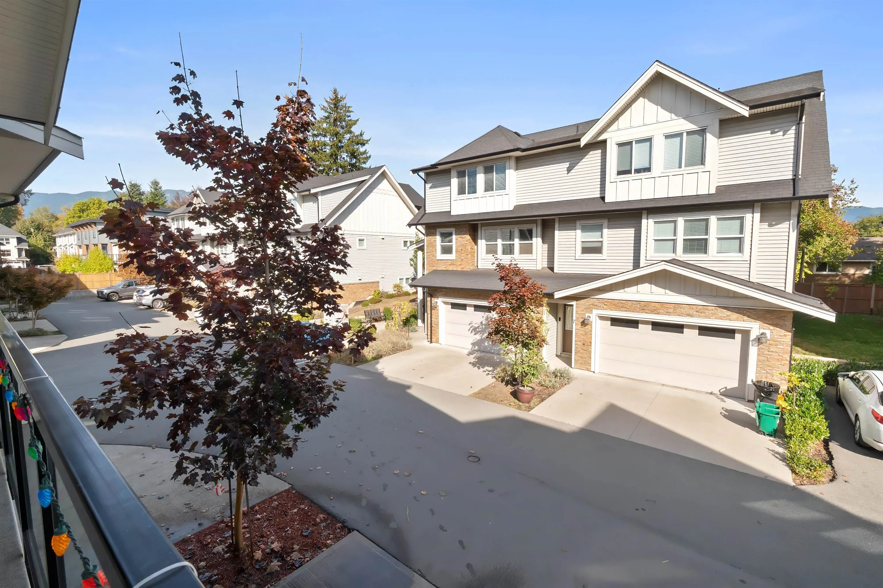 45455 Spadina Avenue #6