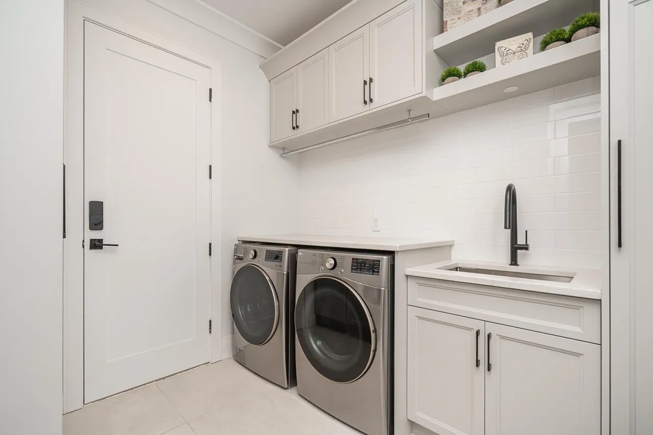 5891 Goldeneye Place