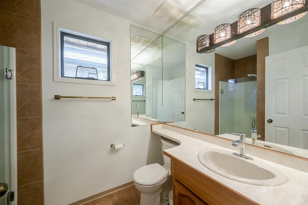 14988 Southmere Close