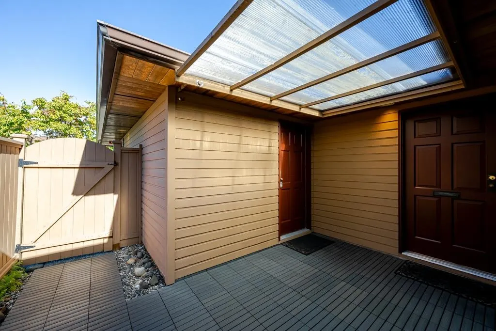 14988 Southmere Close