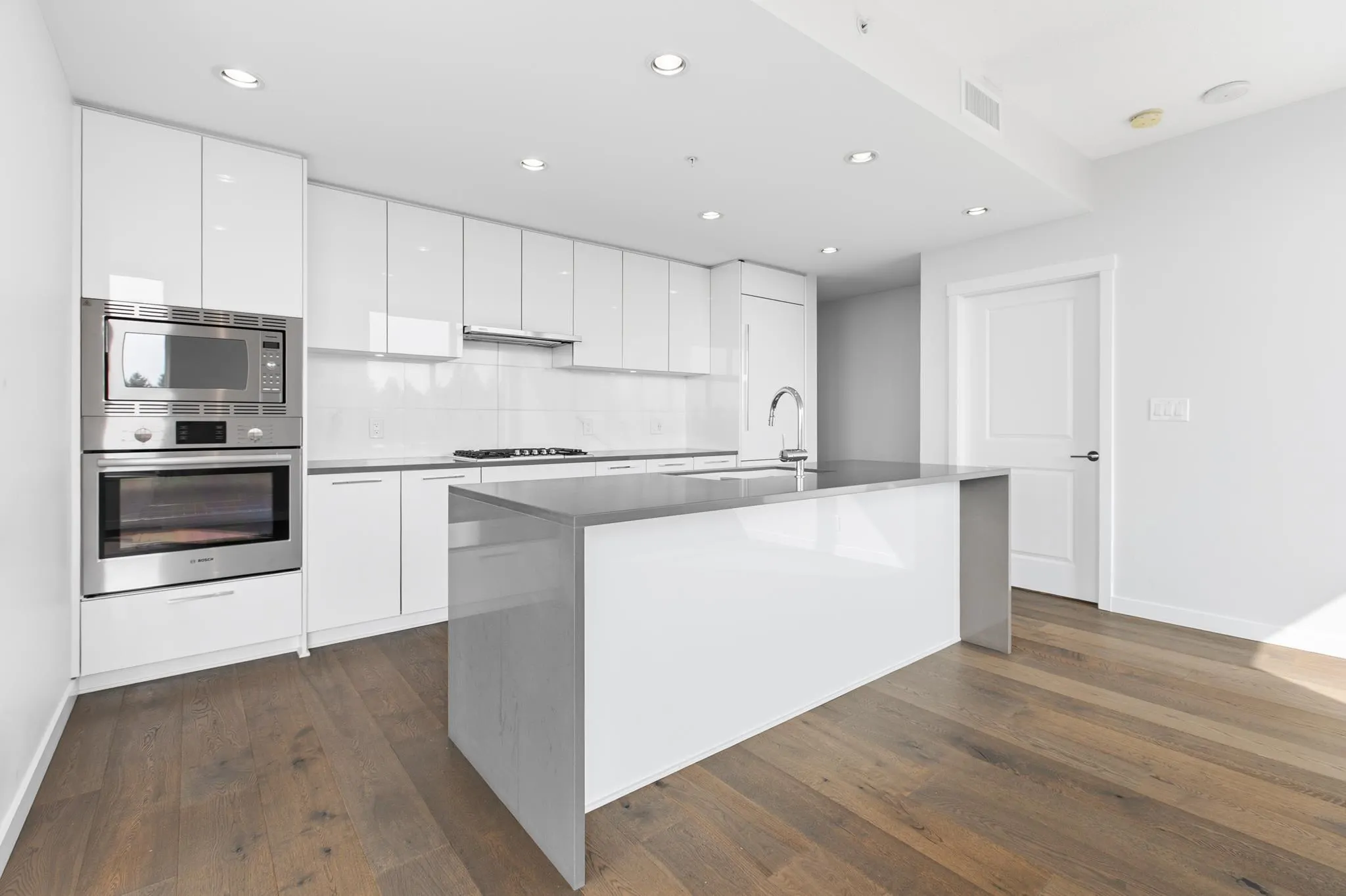 3487 Binning Road #1908