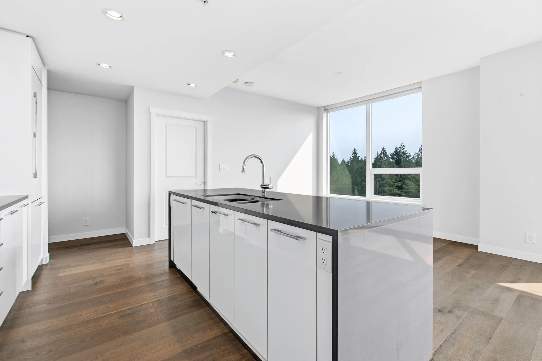 3487 Binning Road #1908