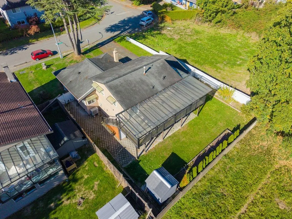 10180 Cornerbrook Crescent