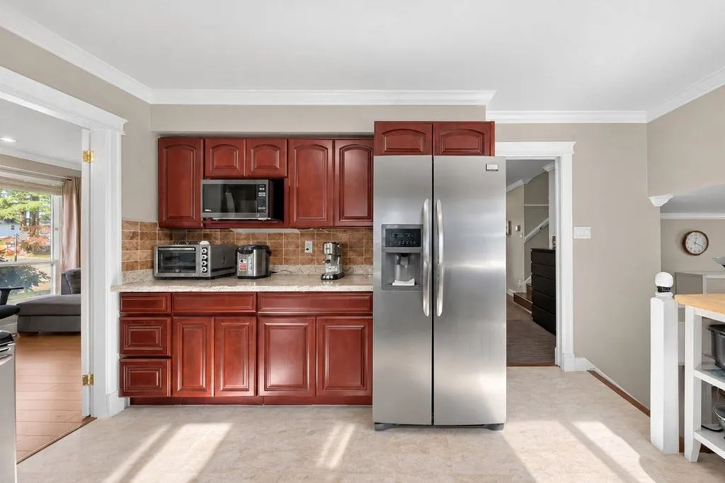 10180 Cornerbrook Crescent