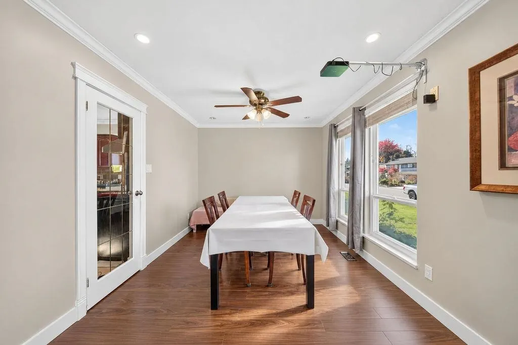 10180 Cornerbrook Crescent