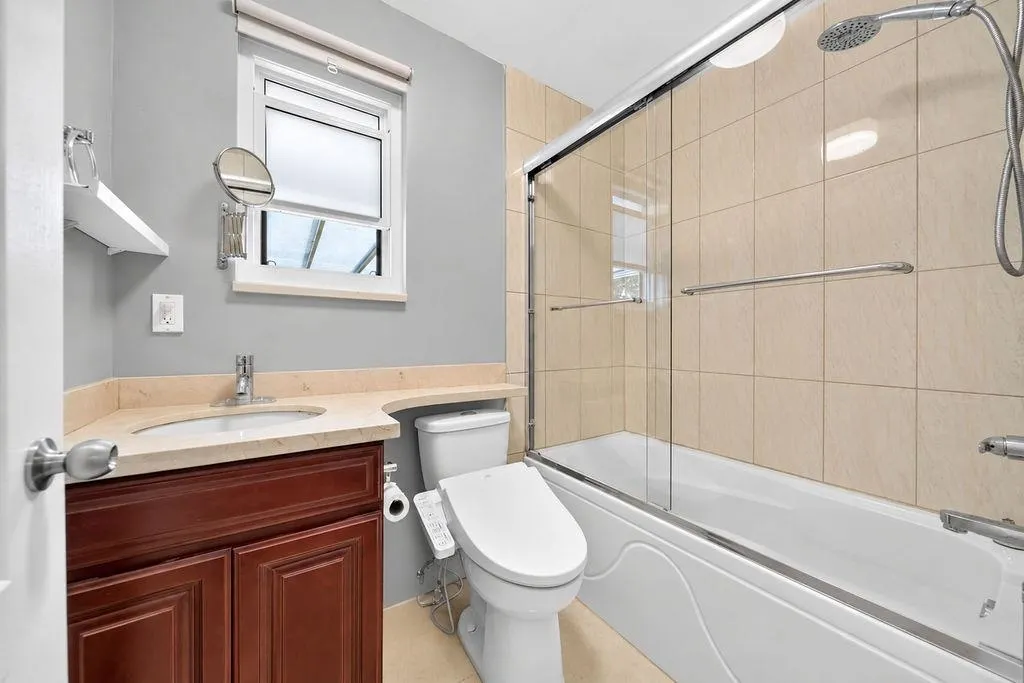 10180 Cornerbrook Crescent