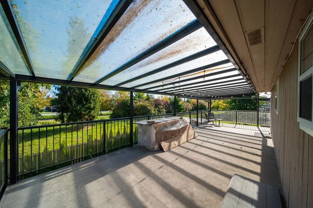 10180 Cornerbrook Crescent