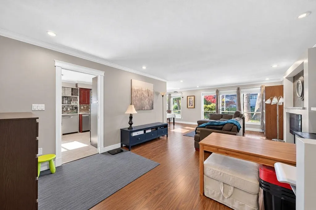 10180 Cornerbrook Crescent