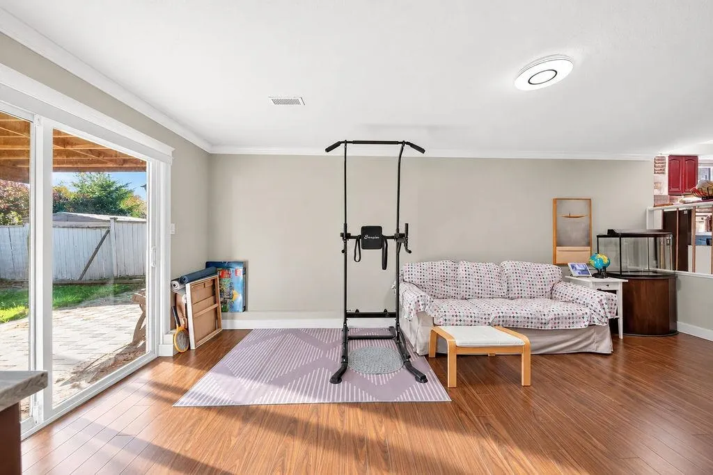 10180 Cornerbrook Crescent
