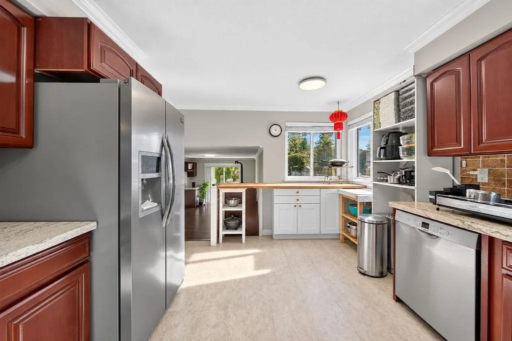 10180 Cornerbrook Crescent