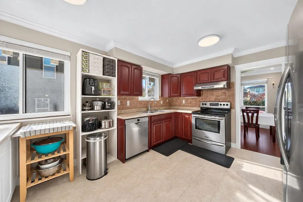 10180 Cornerbrook Crescent