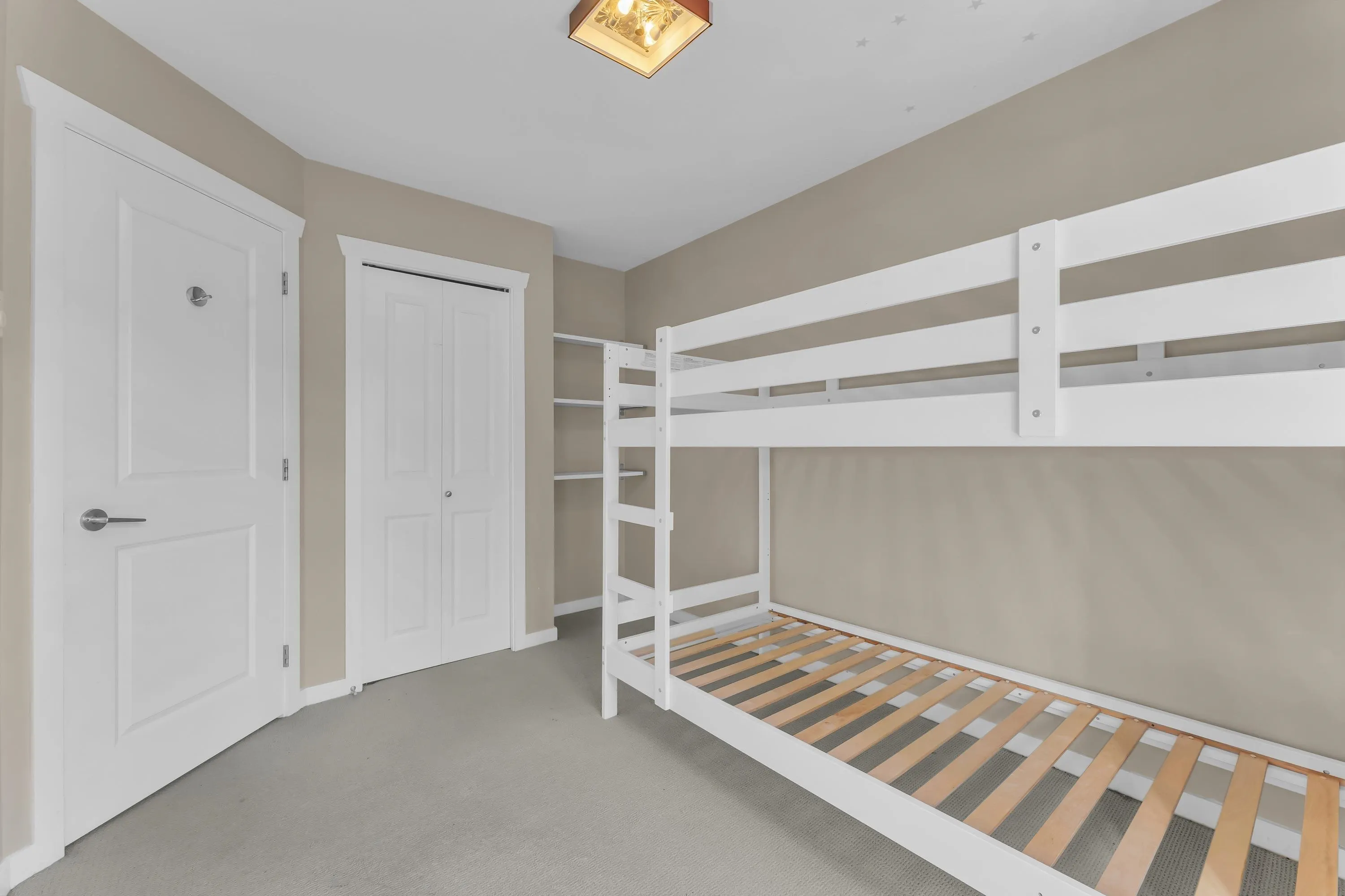 15151 34 Avenue #16