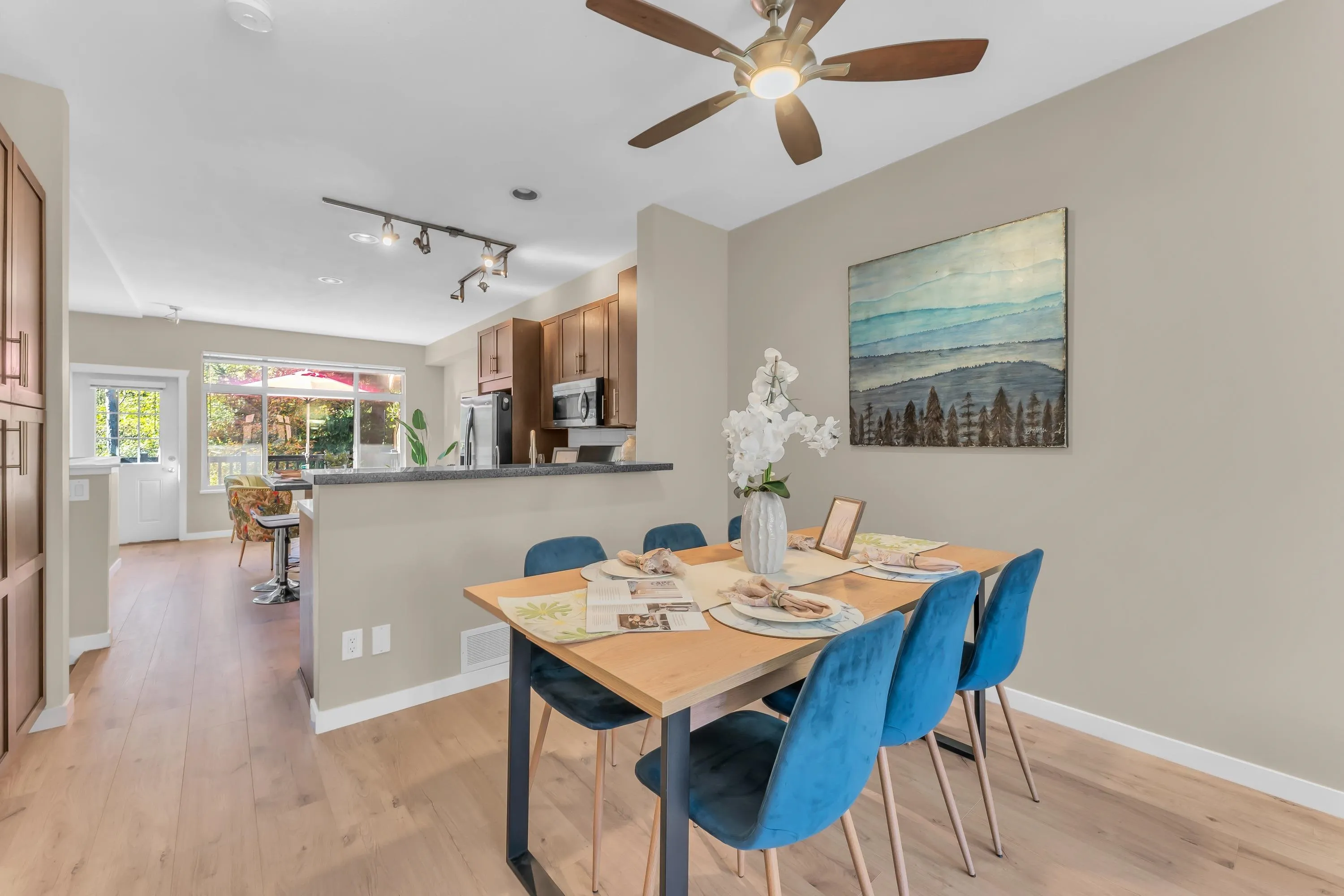 15151 34 Avenue #16