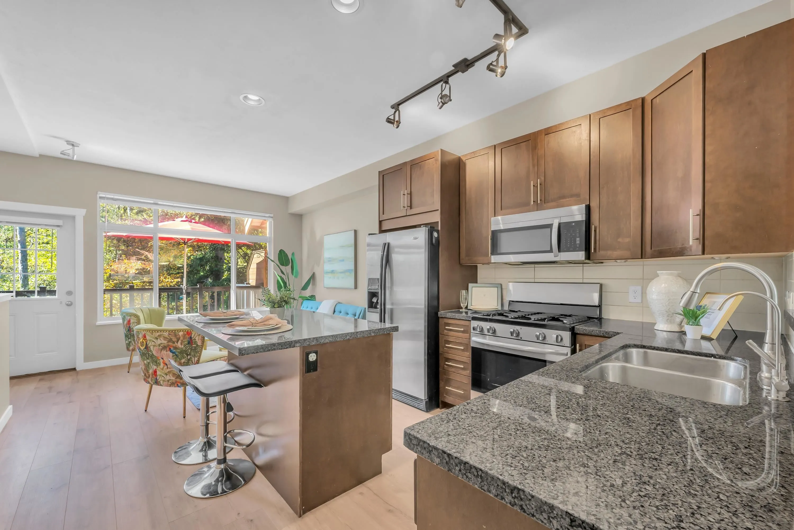 15151 34 Avenue #16