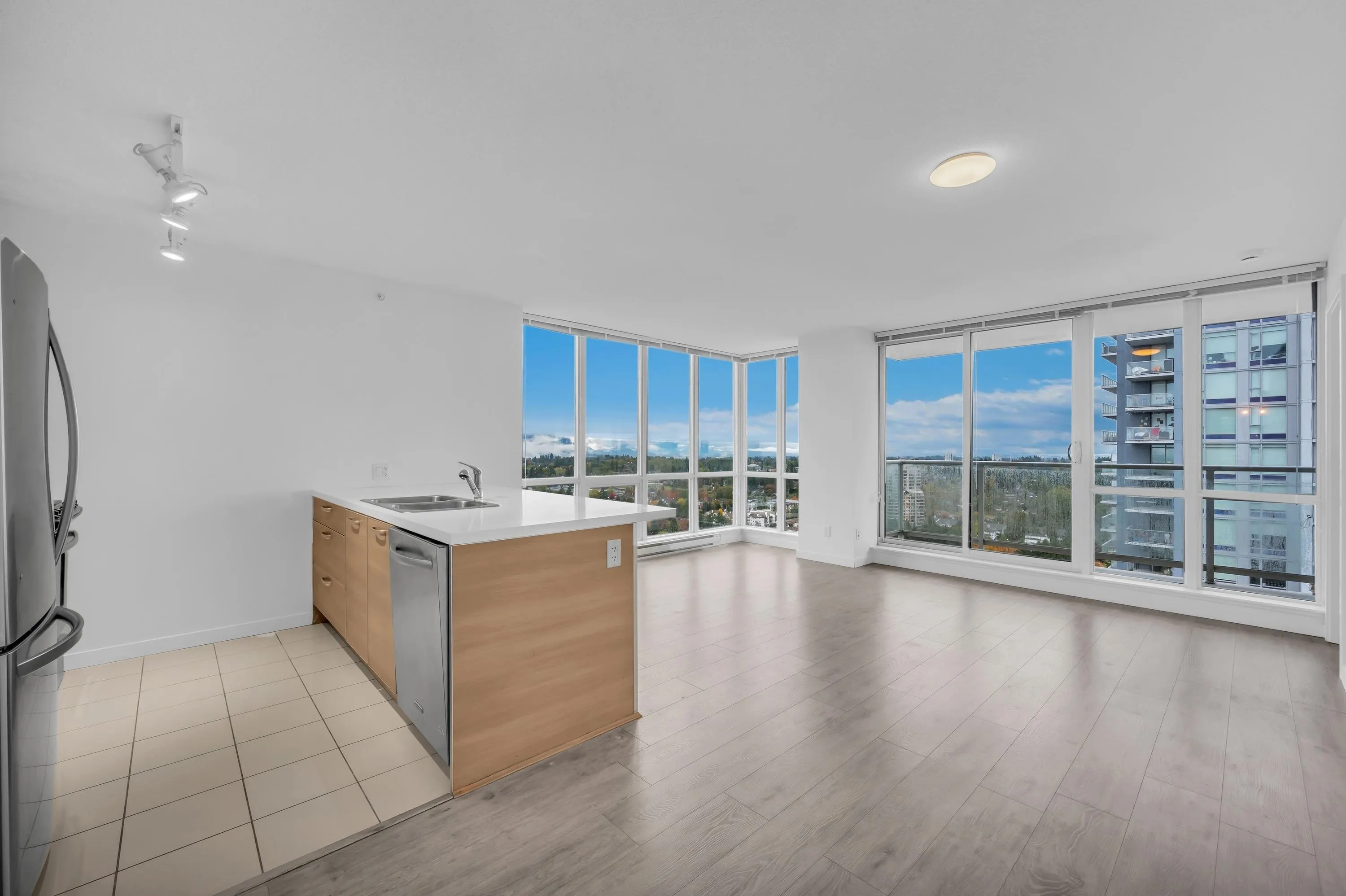 13688 100 Avenue #3407