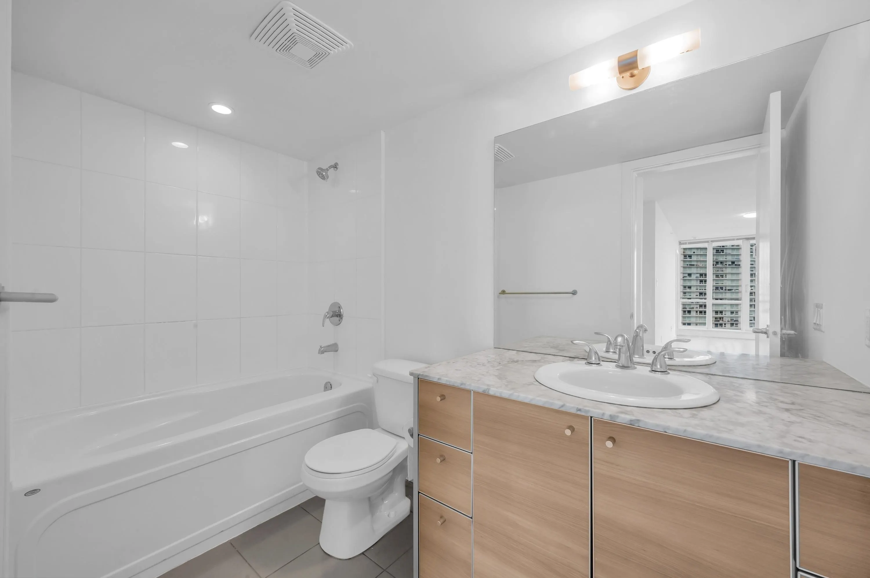 13688 100 Avenue #3407