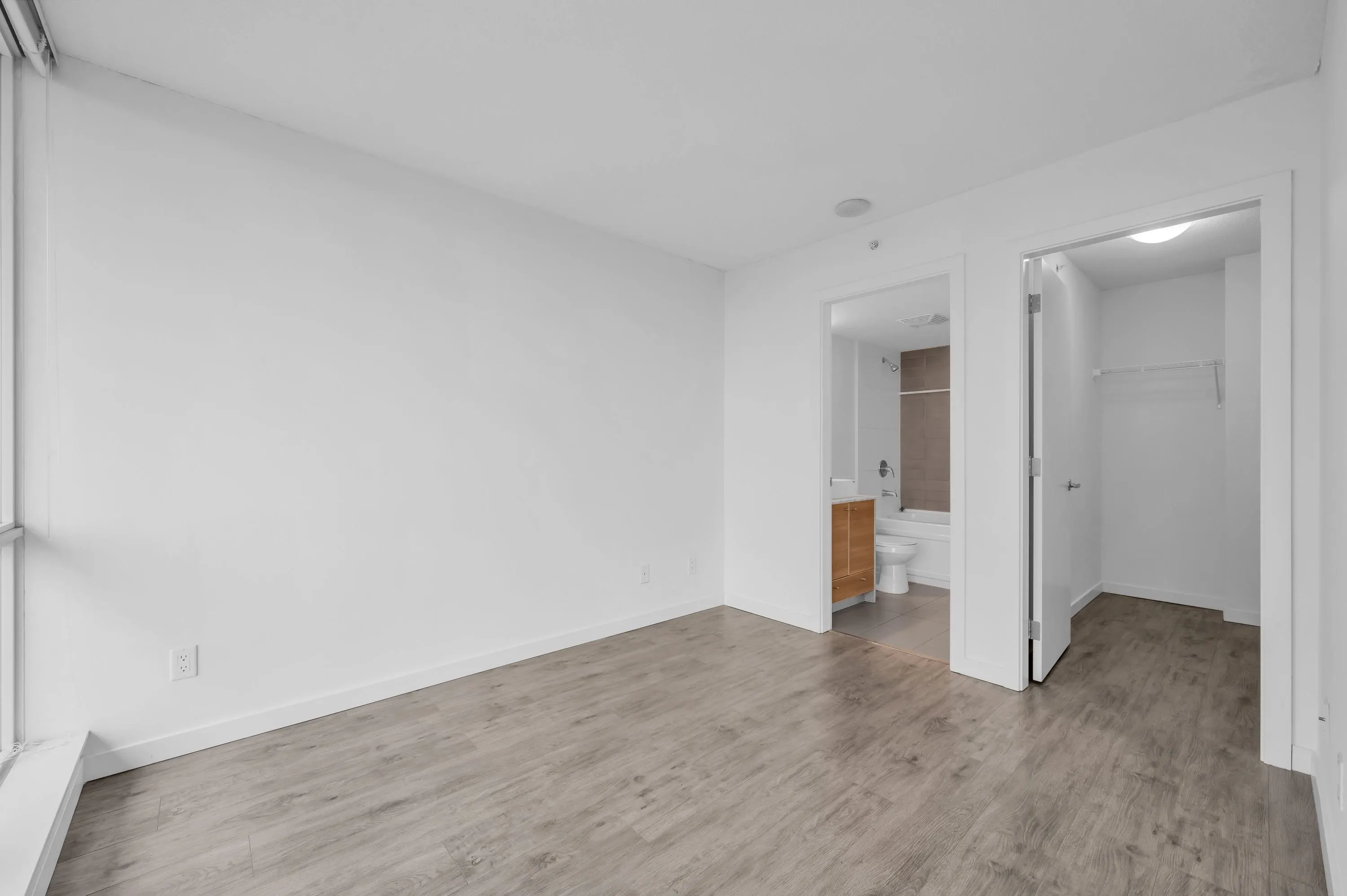 13688 100 Avenue #3407