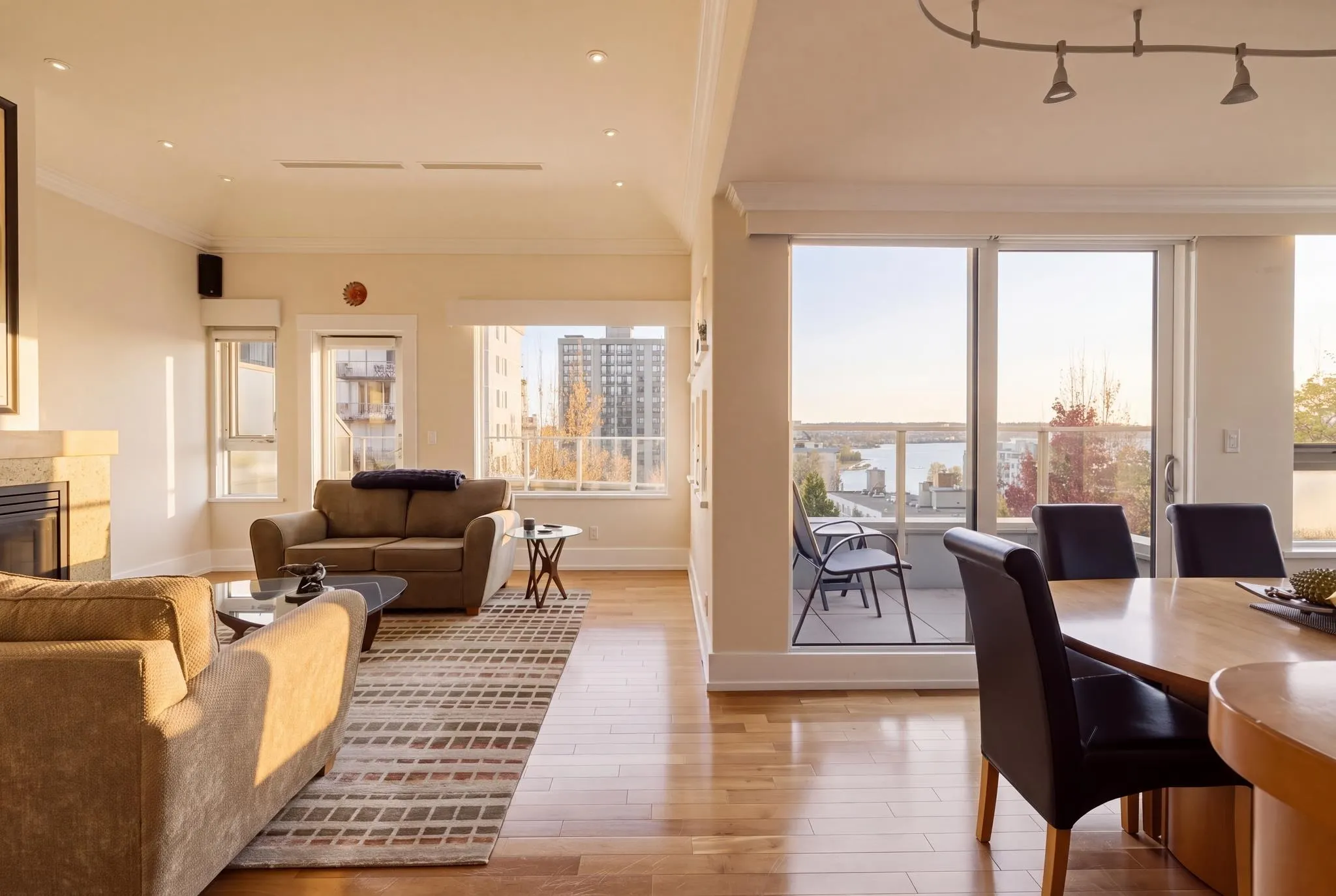 1345 Burnaby Street #701
