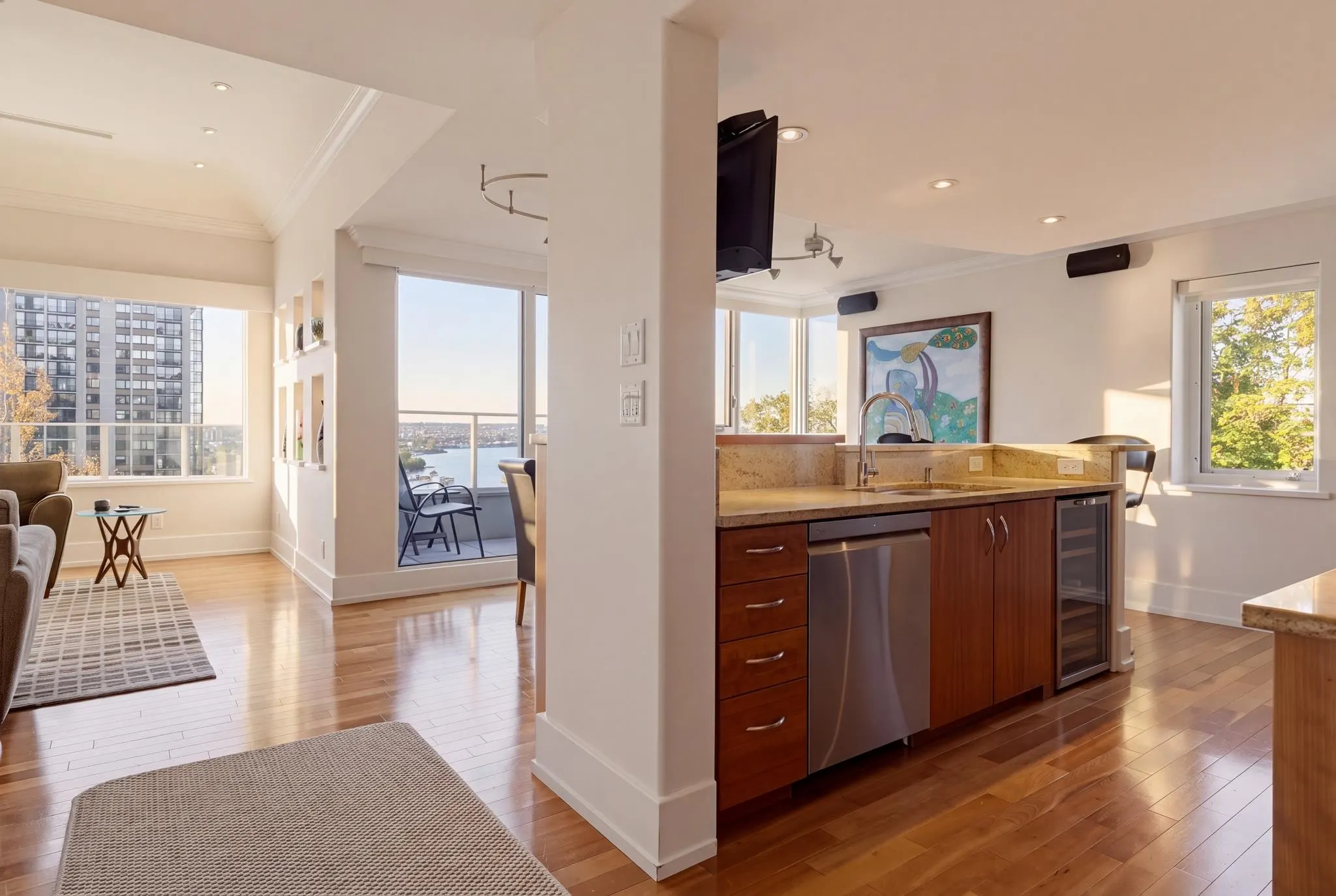 1345 Burnaby Street #701