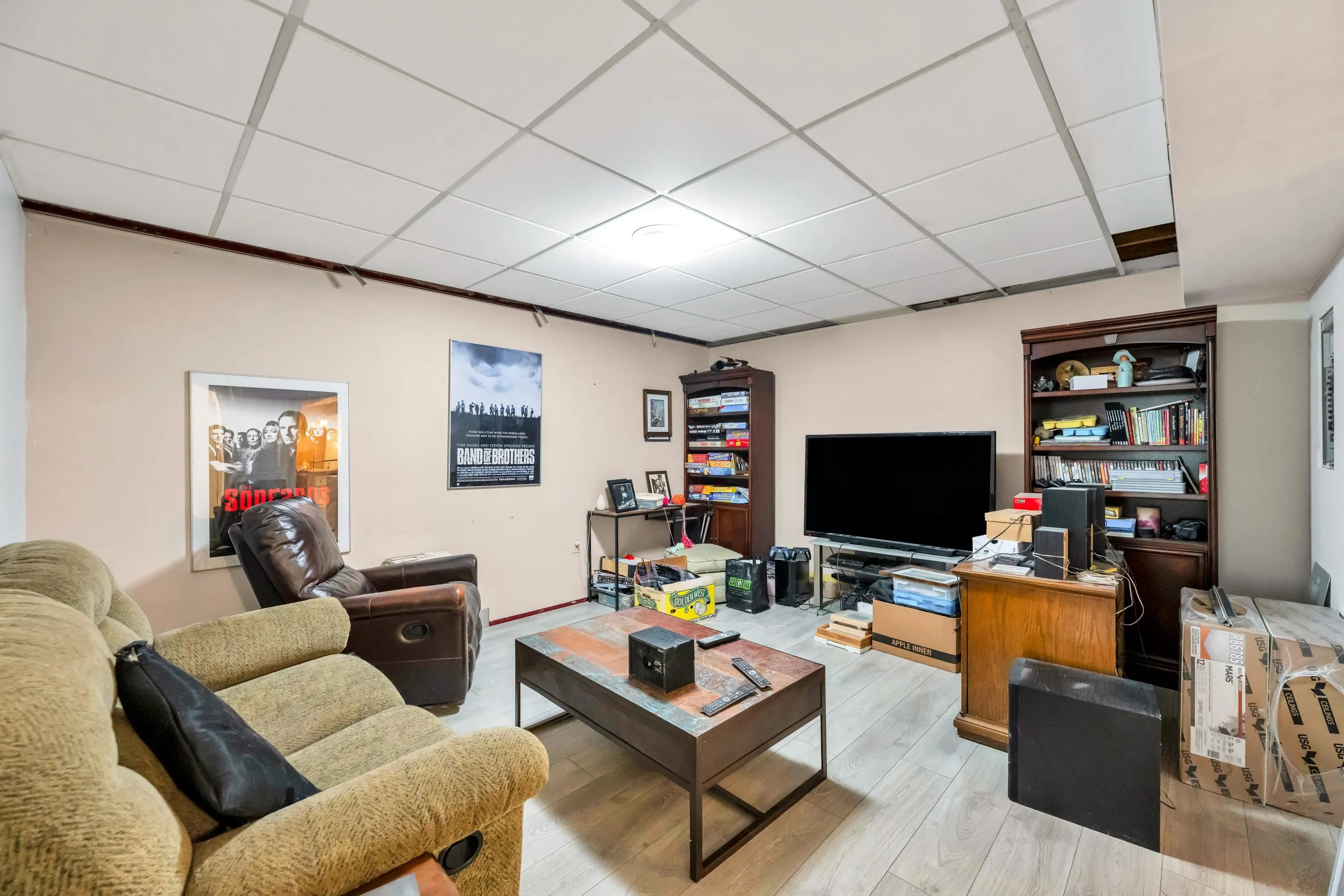 5460 Meadedale Drive
