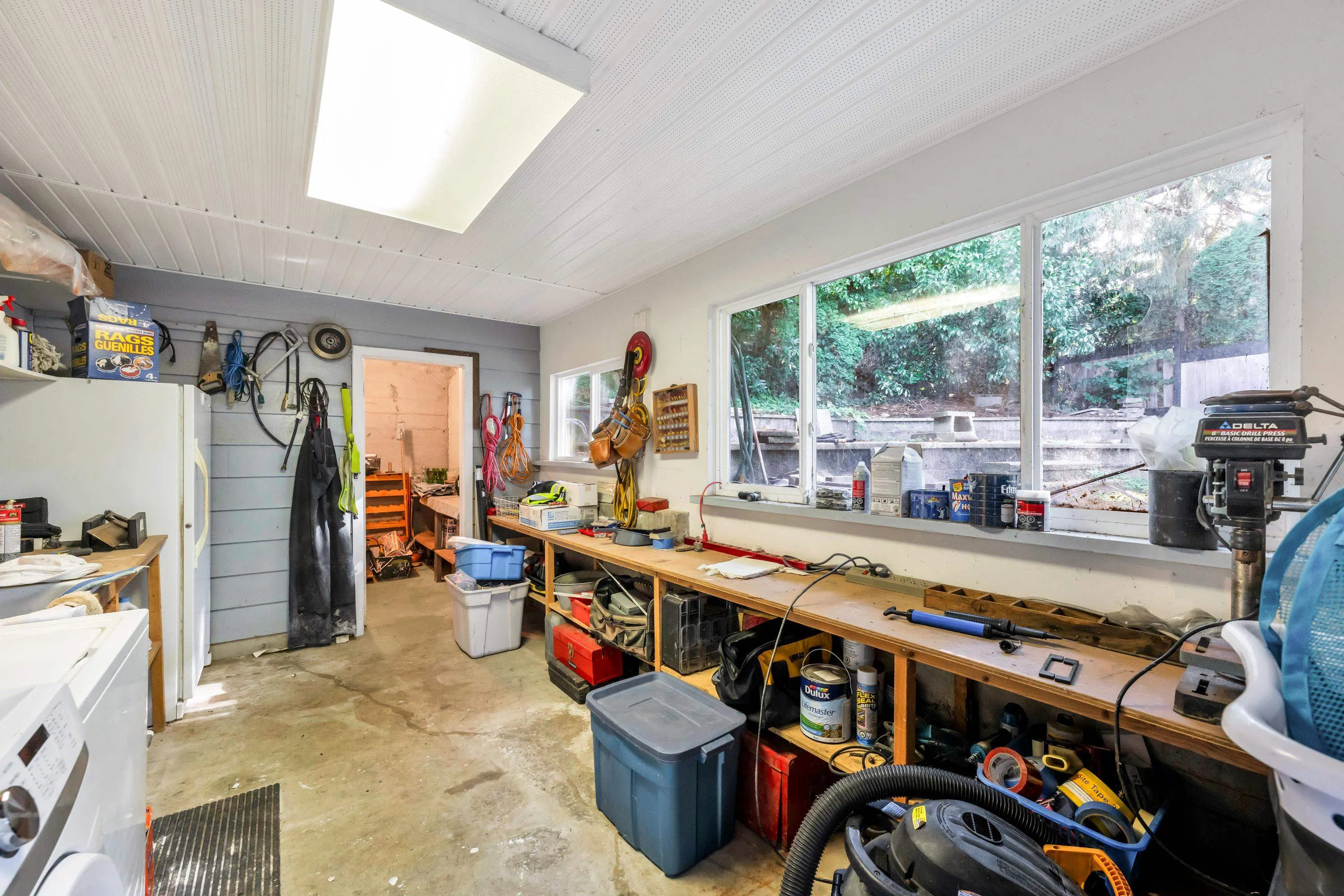 5460 Meadedale Drive
