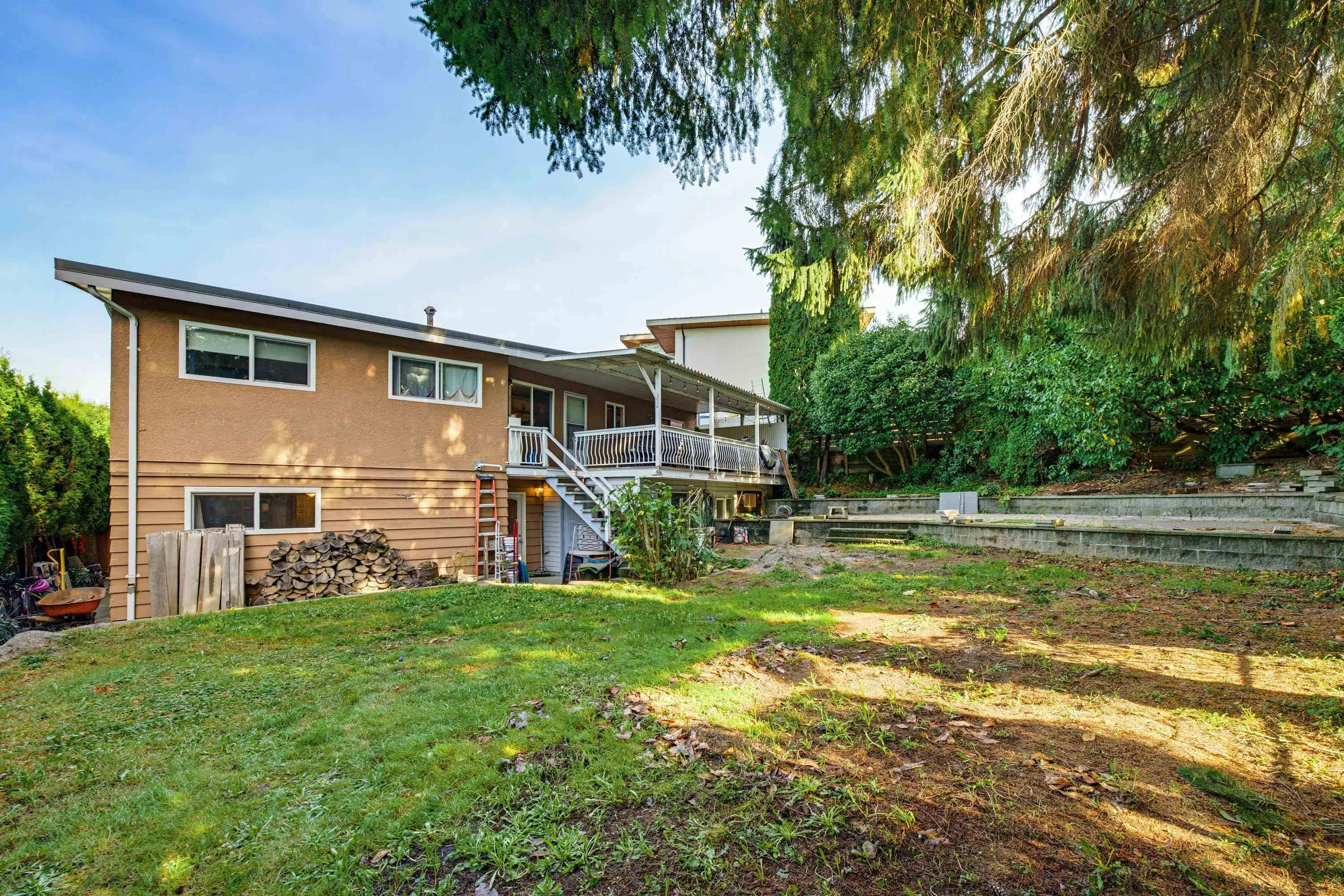 5460 Meadedale Drive