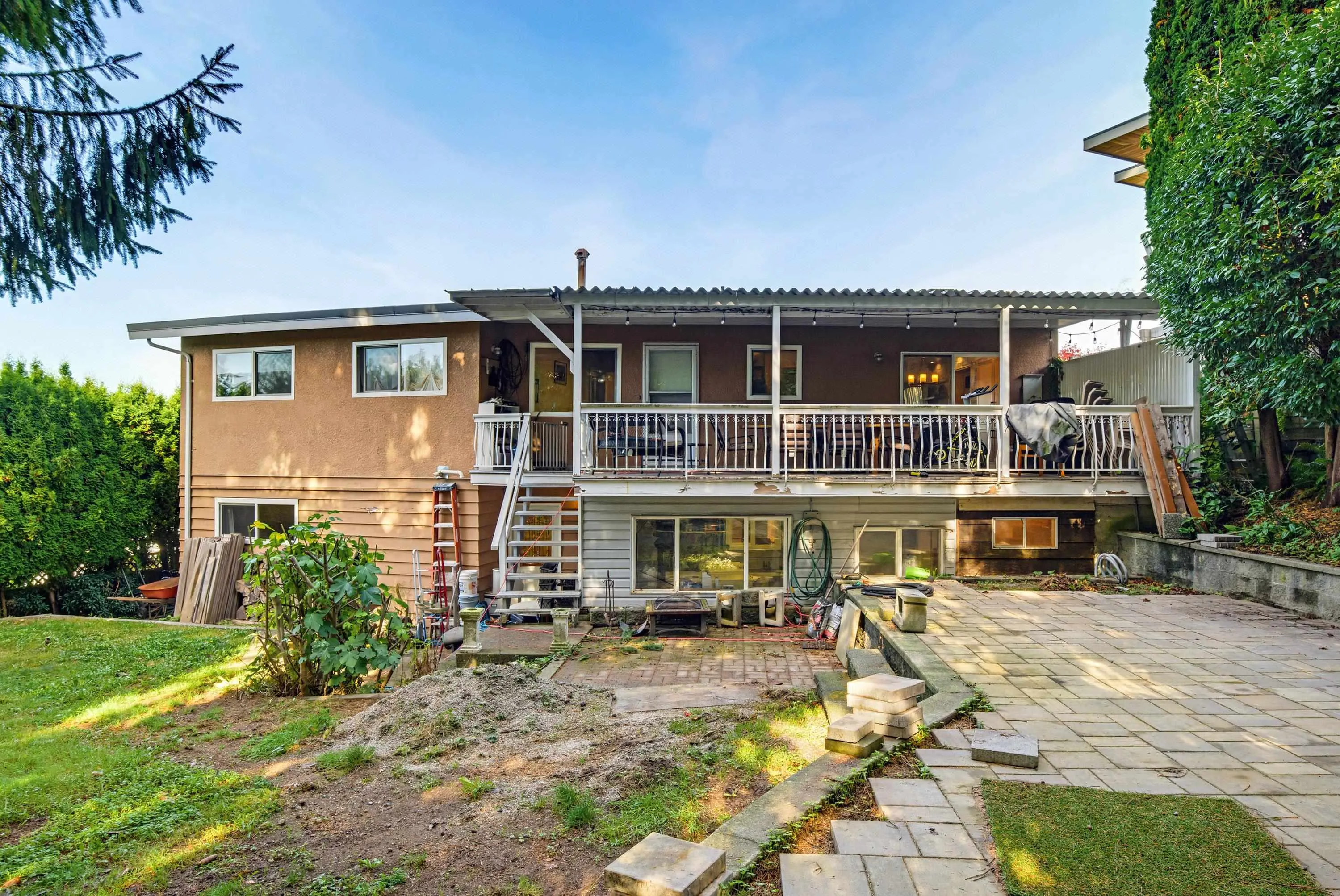 5460 Meadedale Drive