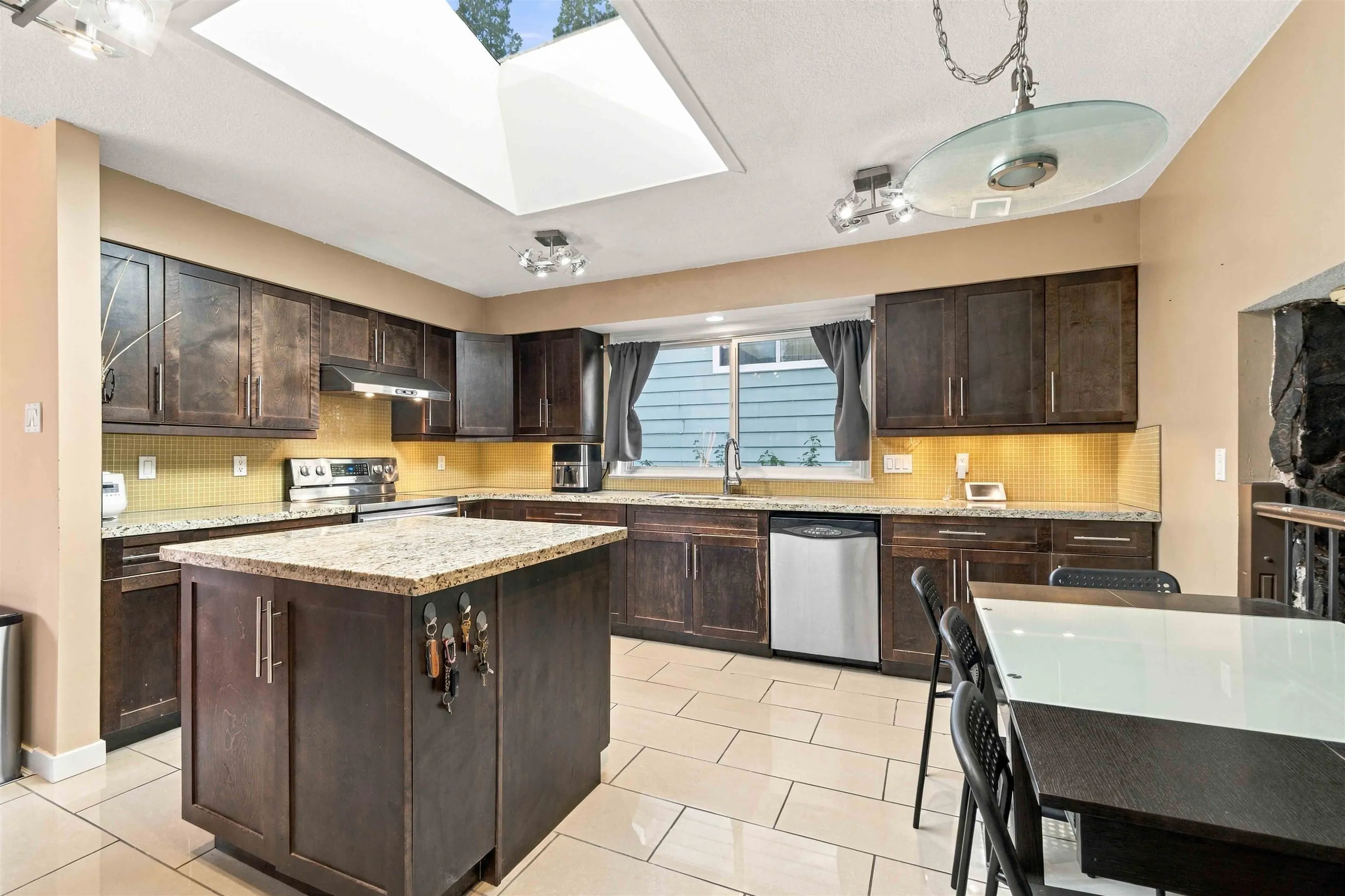 318 Mariner Way