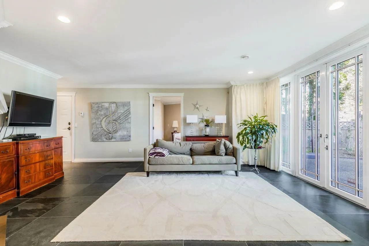 53XX Sperling Avenue