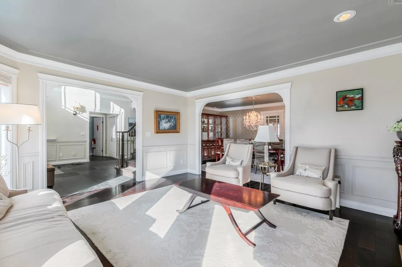 53XX Sperling Avenue