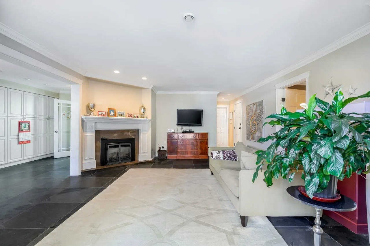 53XX Sperling Avenue