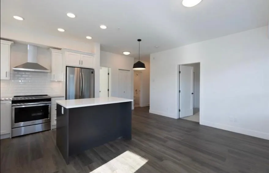 33568 George Ferguson Way #106