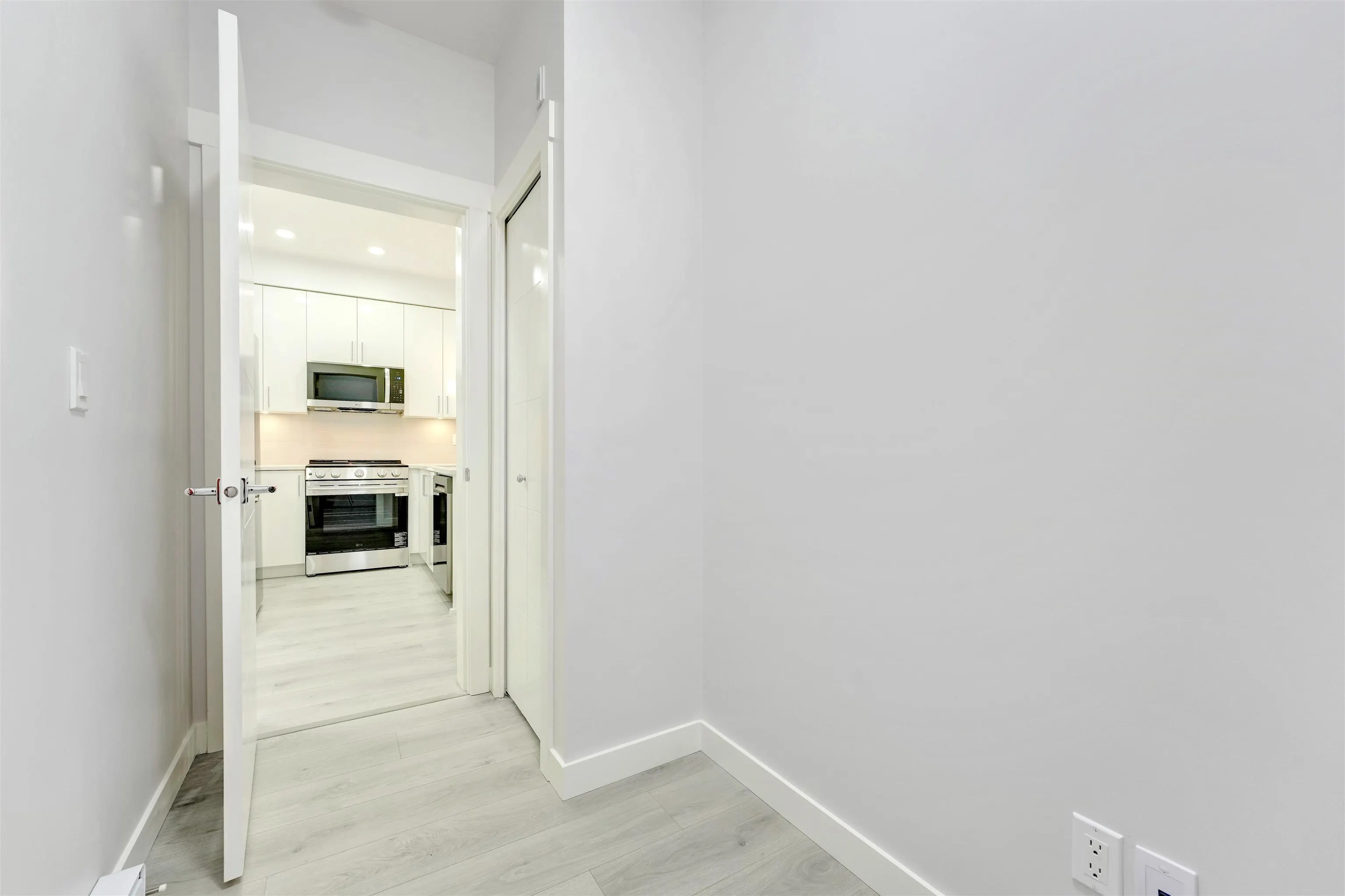 33886 Pine Street #419