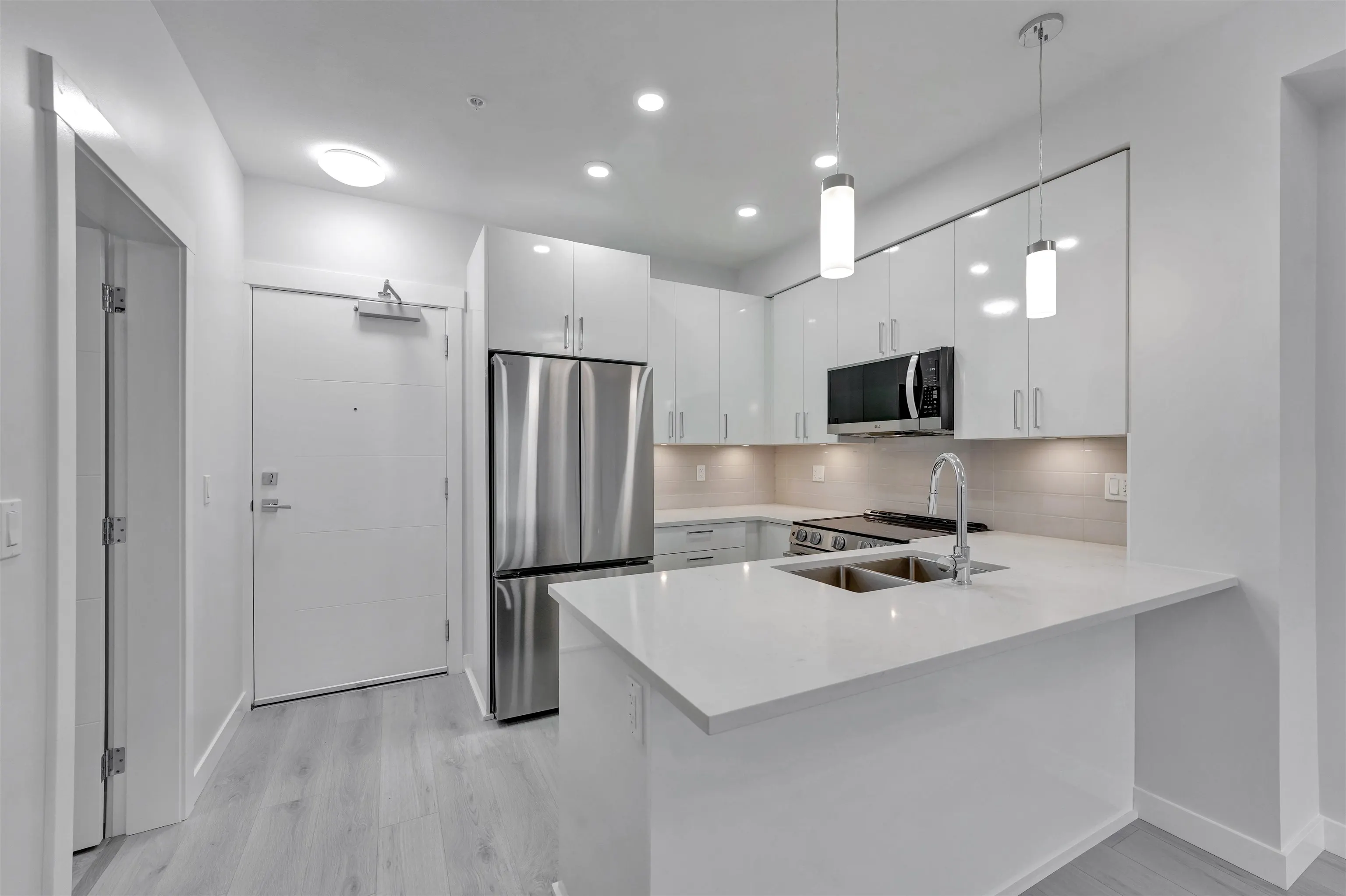 33886 Pine Street #419