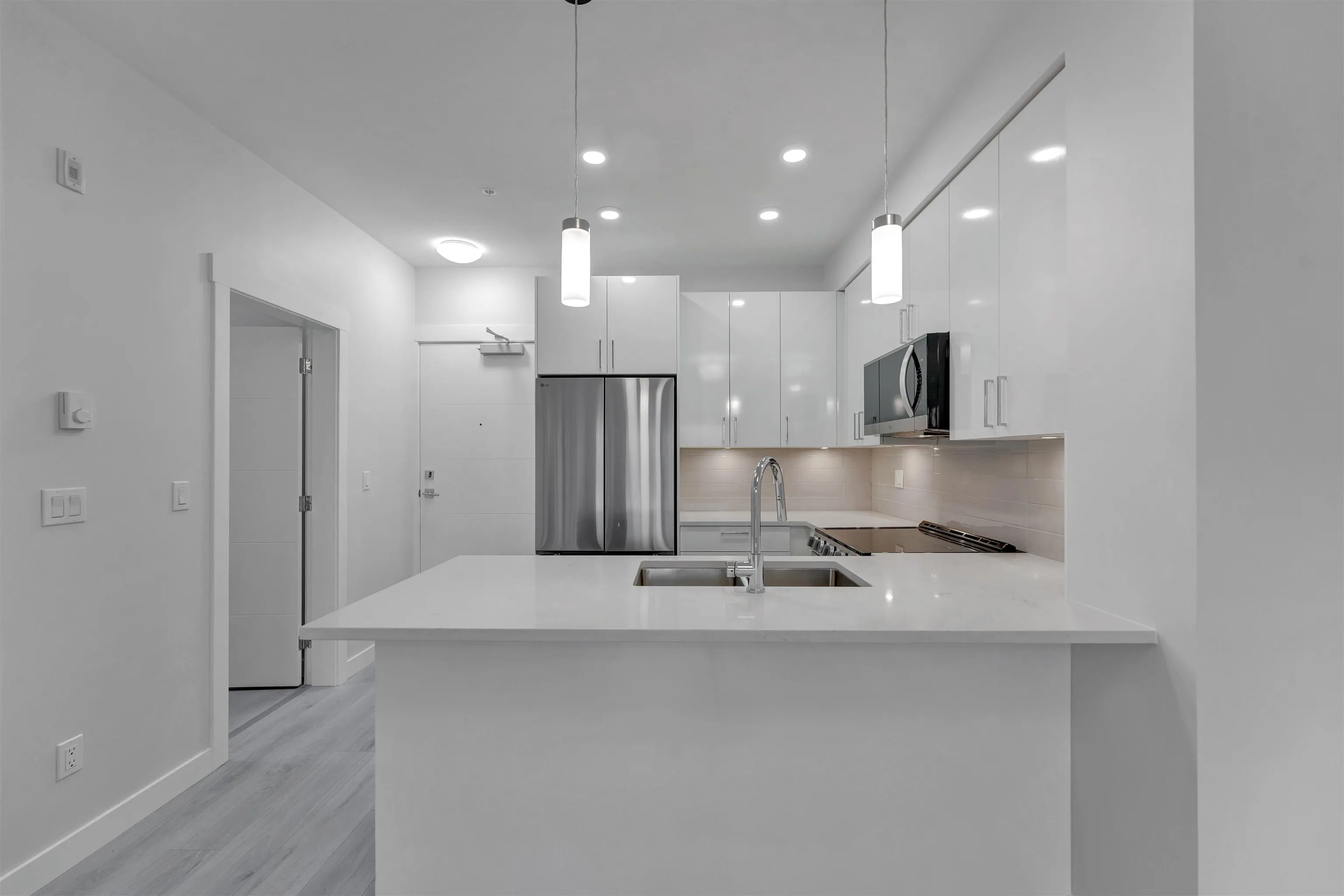33886 Pine Street #419