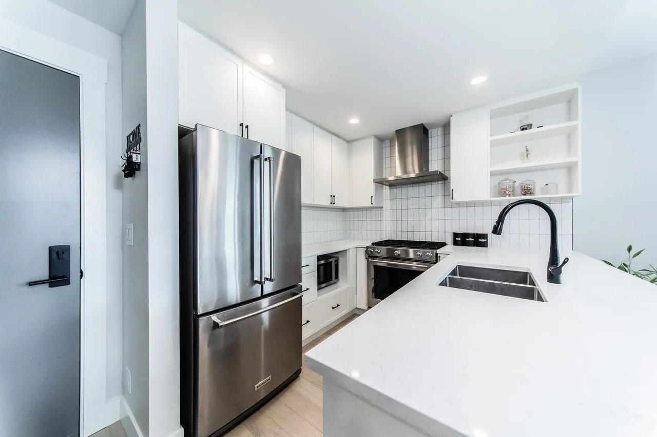 22265 Dewdney Trunk Road #308