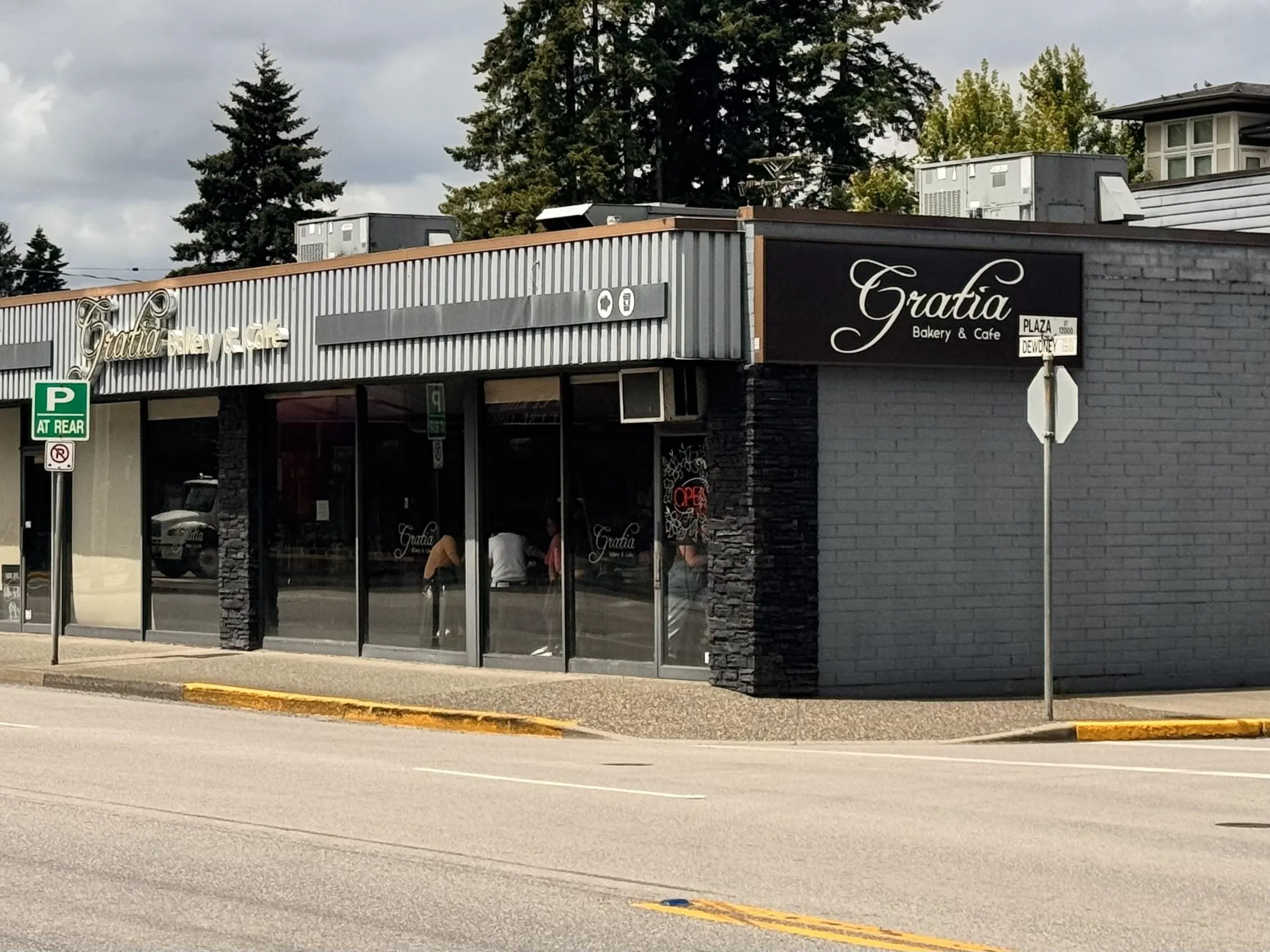 22265 Dewdney Trunk Road #308