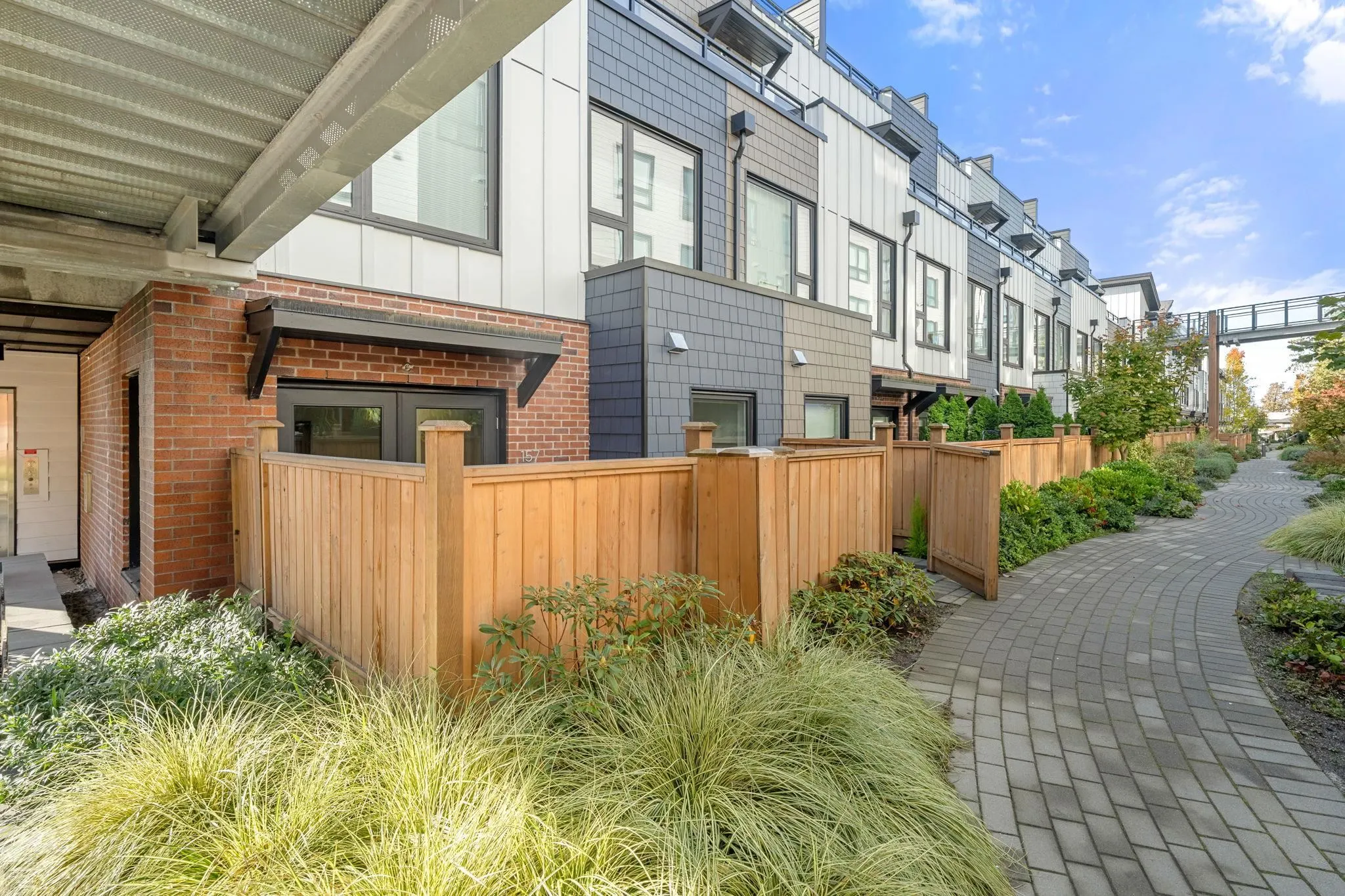555 E 2nd Street #157