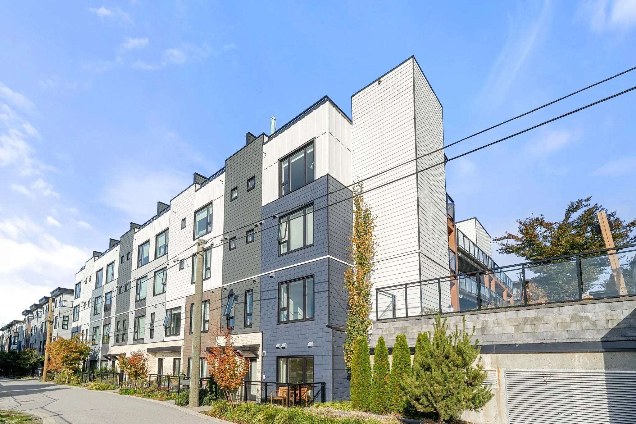 555 E 2nd Street #157