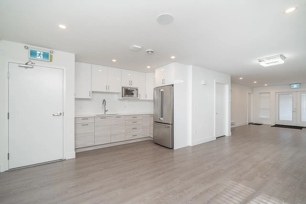 7177 194a Street #14