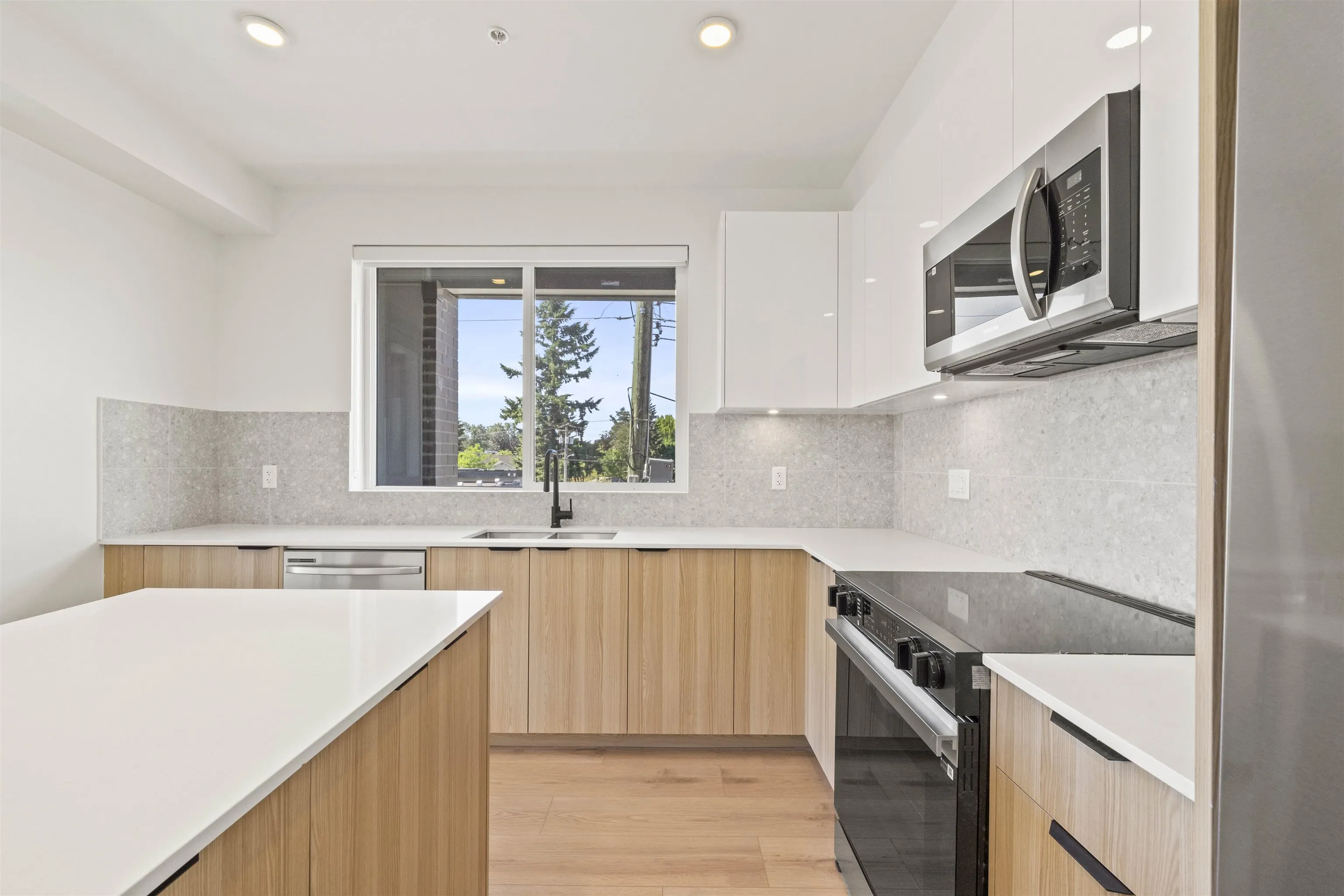 20769 Fraser Highway #401