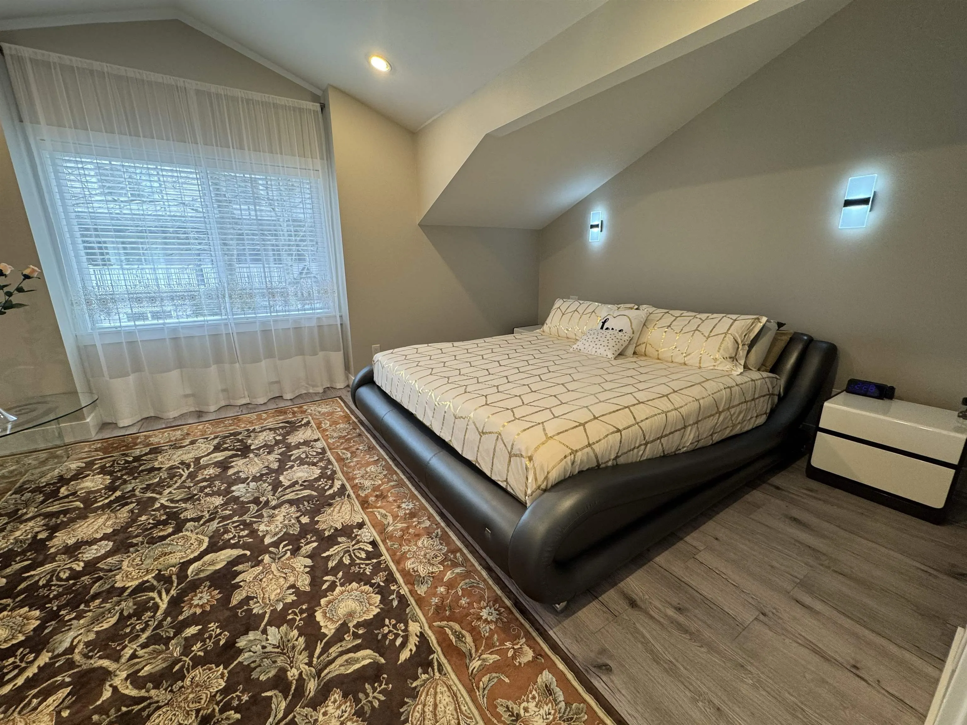 2689 Parkway Drive #19
