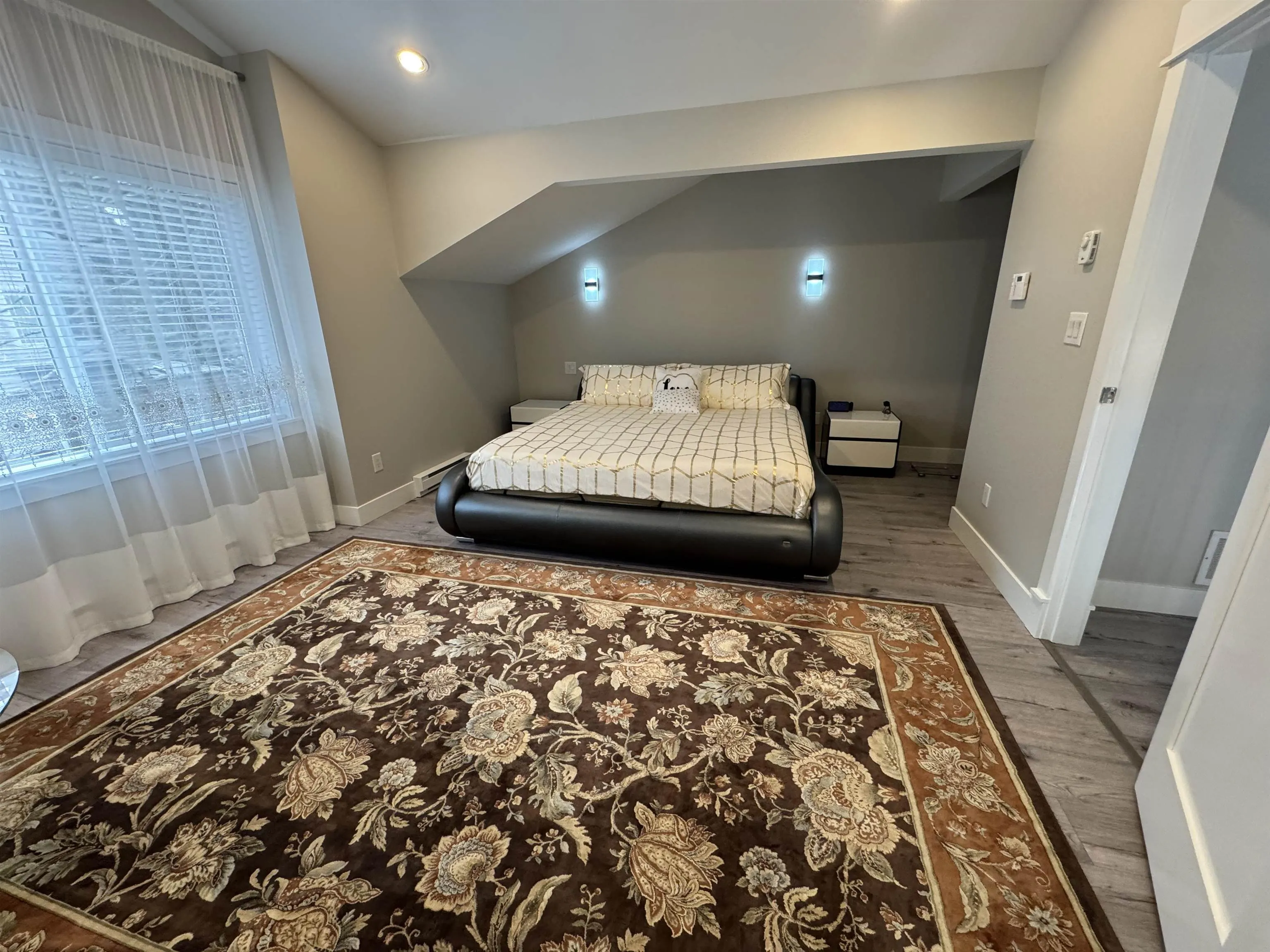 2689 Parkway Drive #19