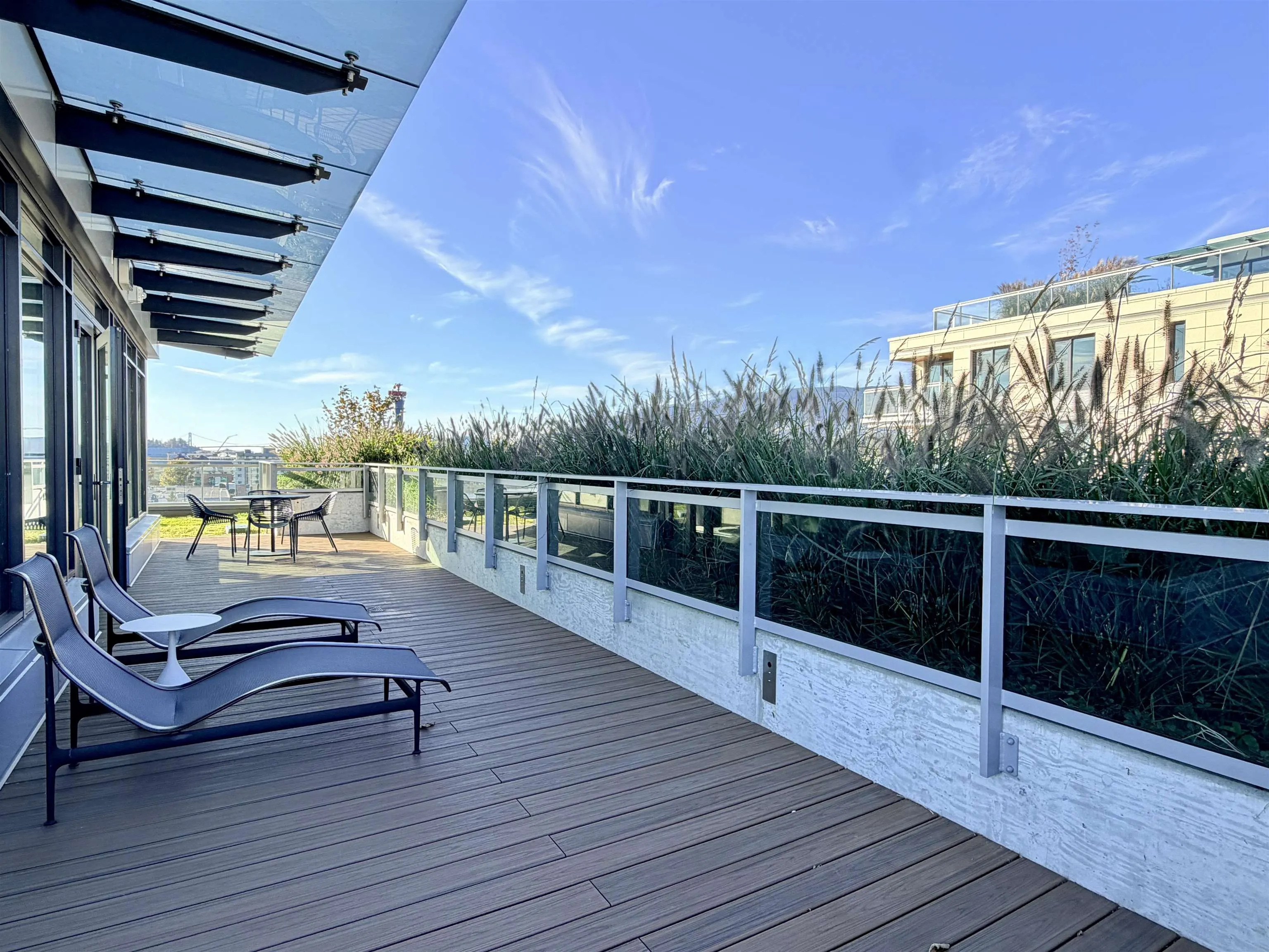785 Harbour Way #304