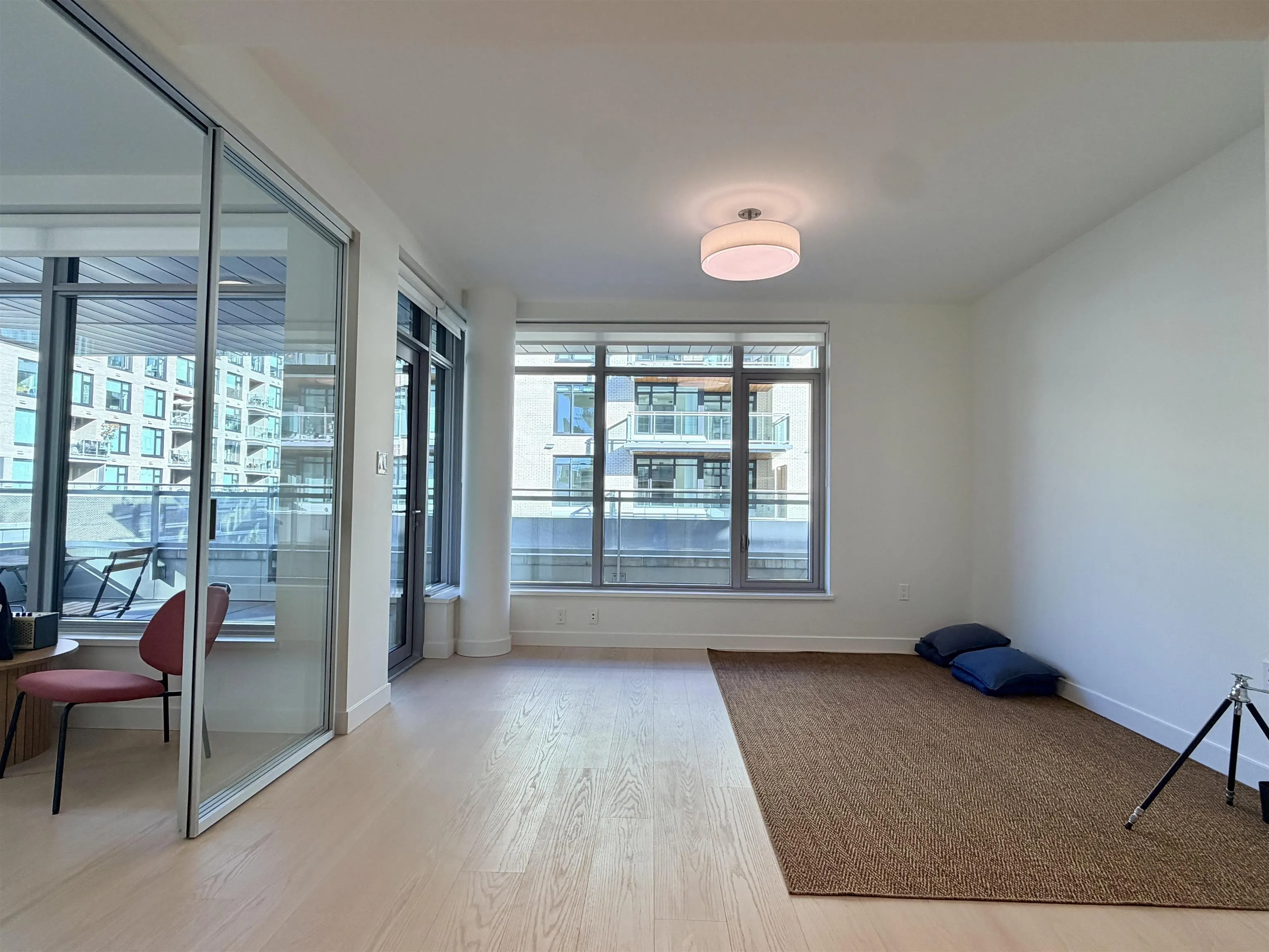 785 Harbour Way #304